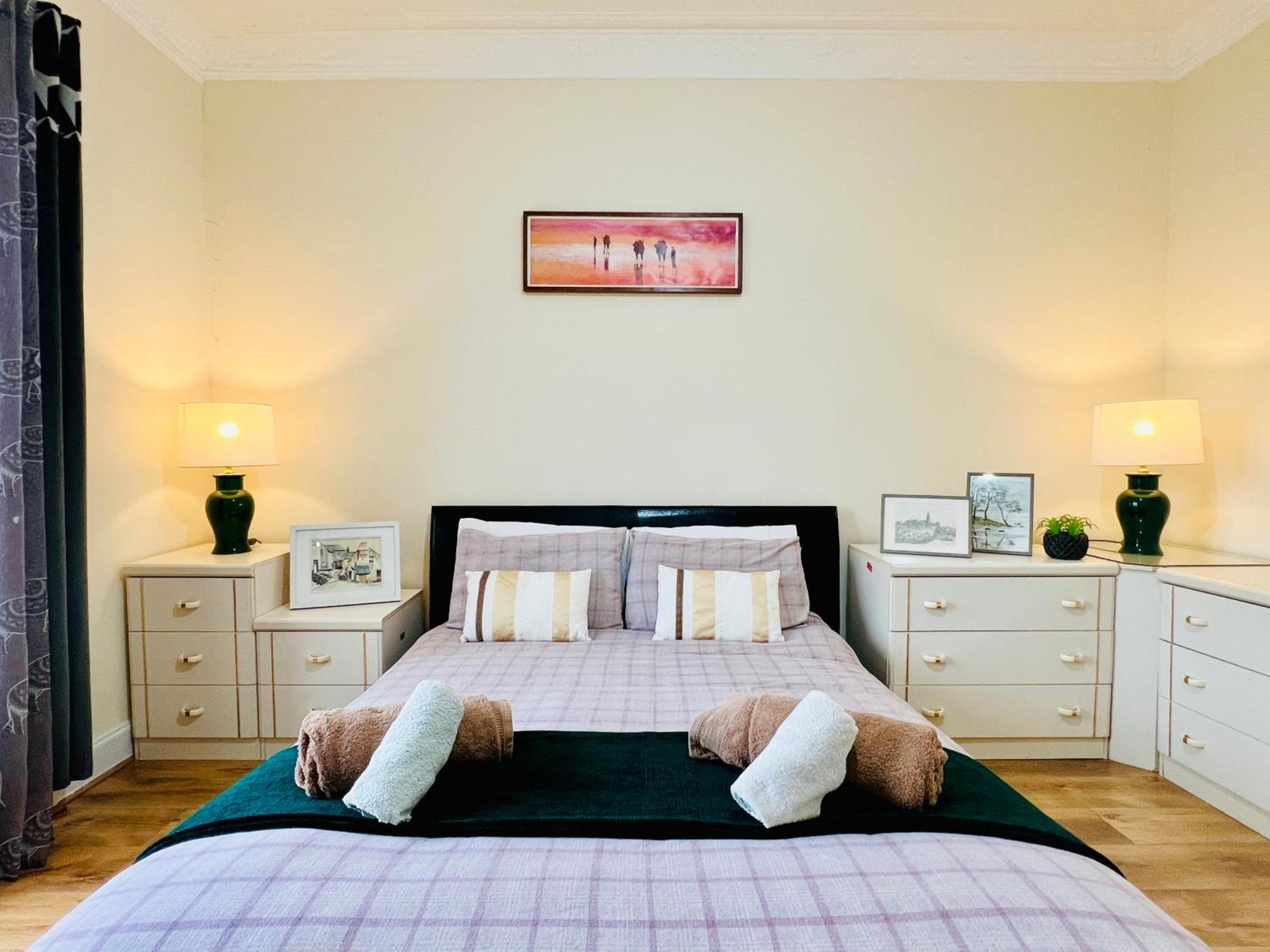 Apartment Cozy 2 Bed Just Minutes From Airport Glasgow