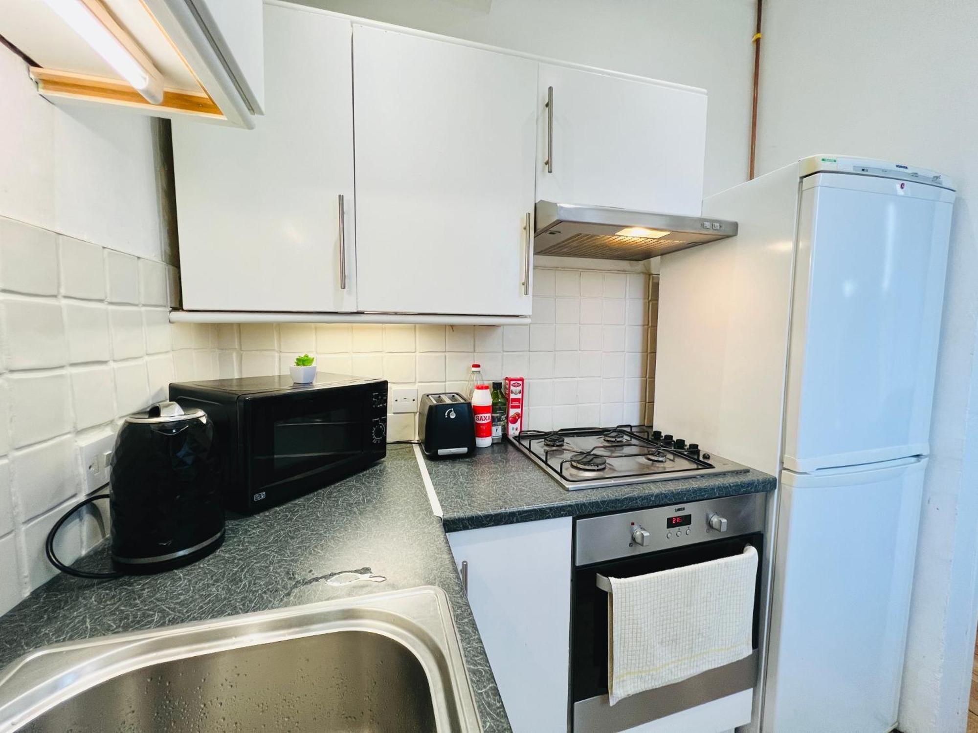 Cozy 2 Bed Just Minutes From Airport * Glasgow