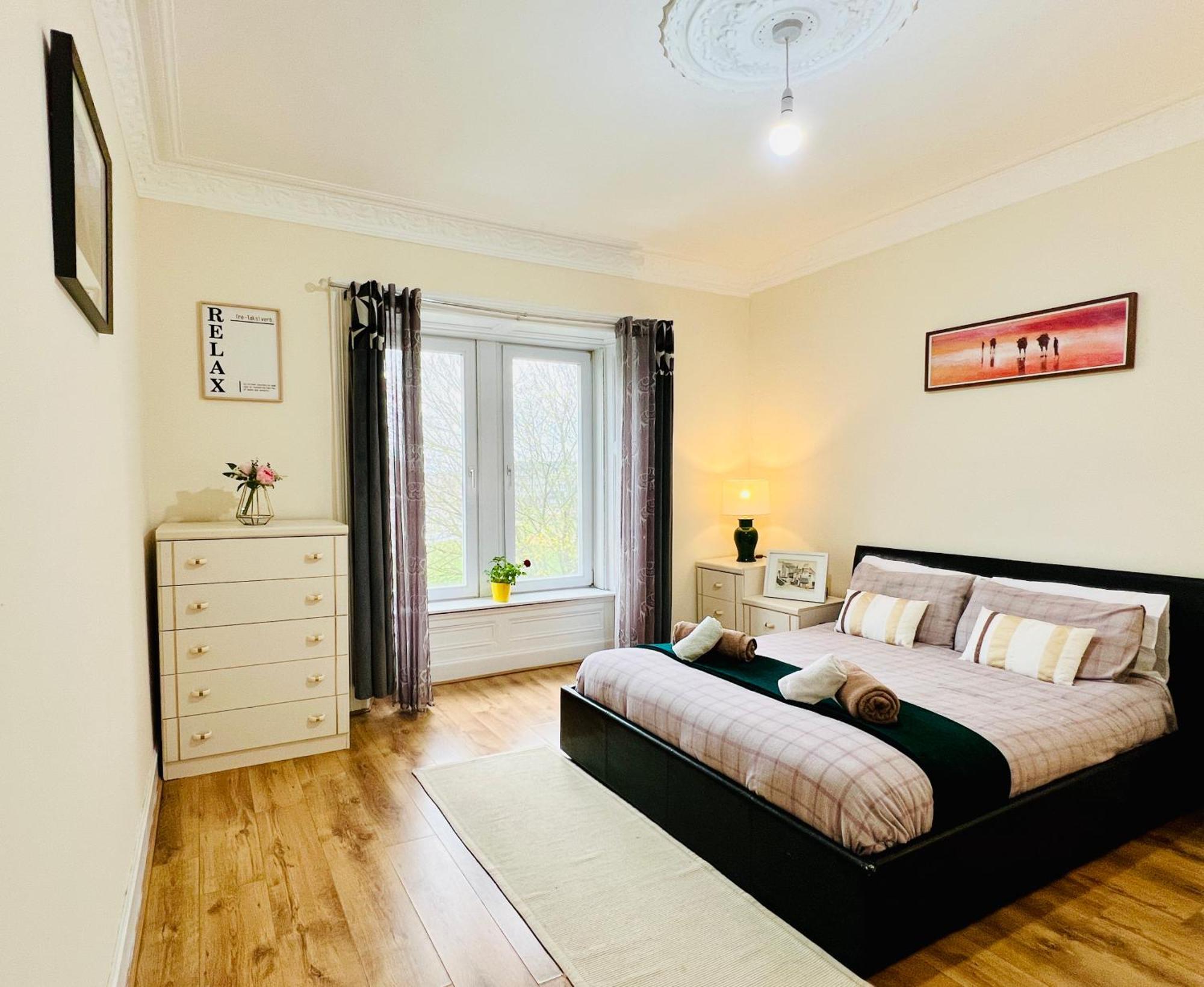 Apartment Cozy 2 Bed Just Minutes From Airport Glasgow
