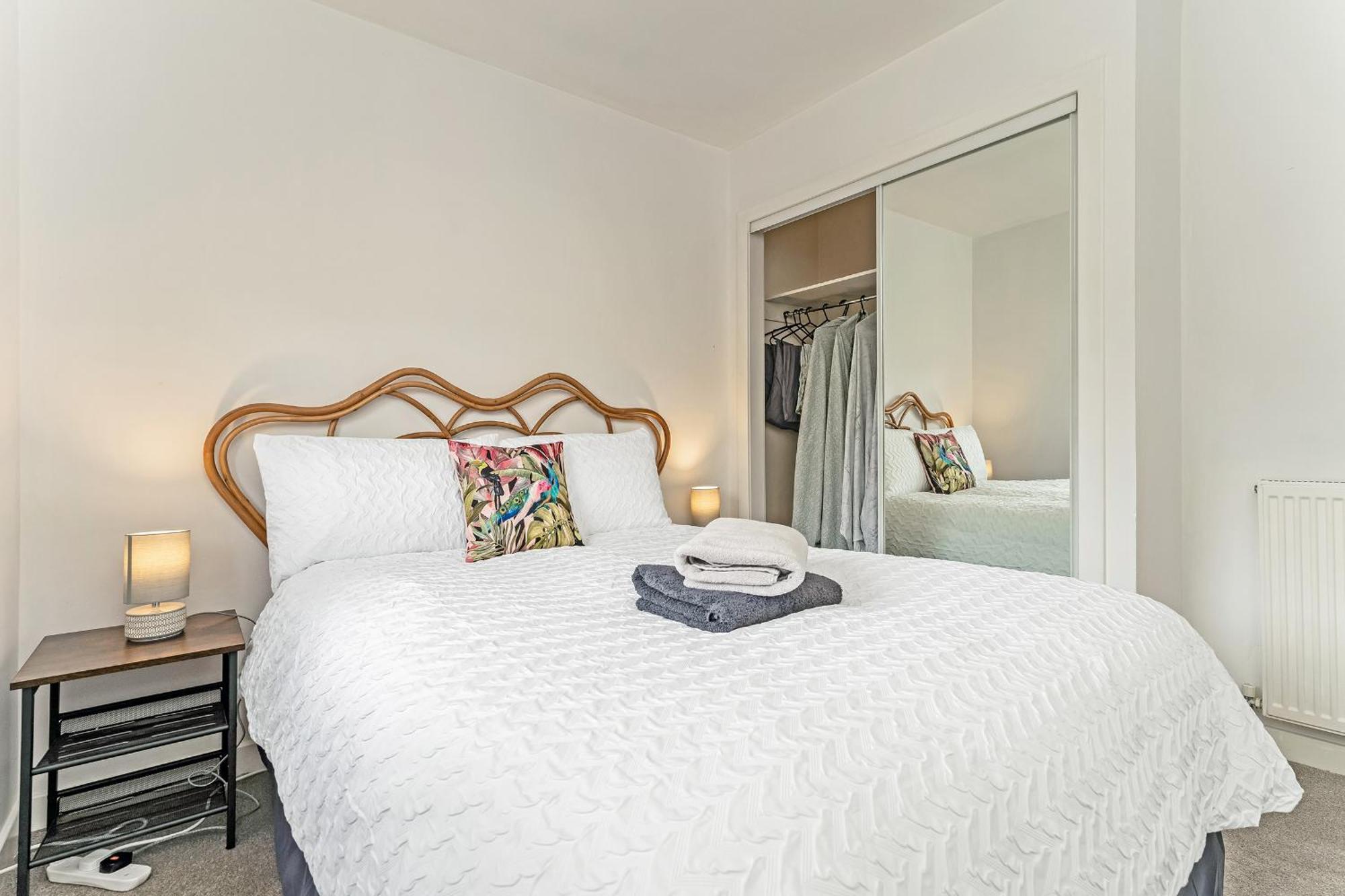 Apartment 2bed East End Gem