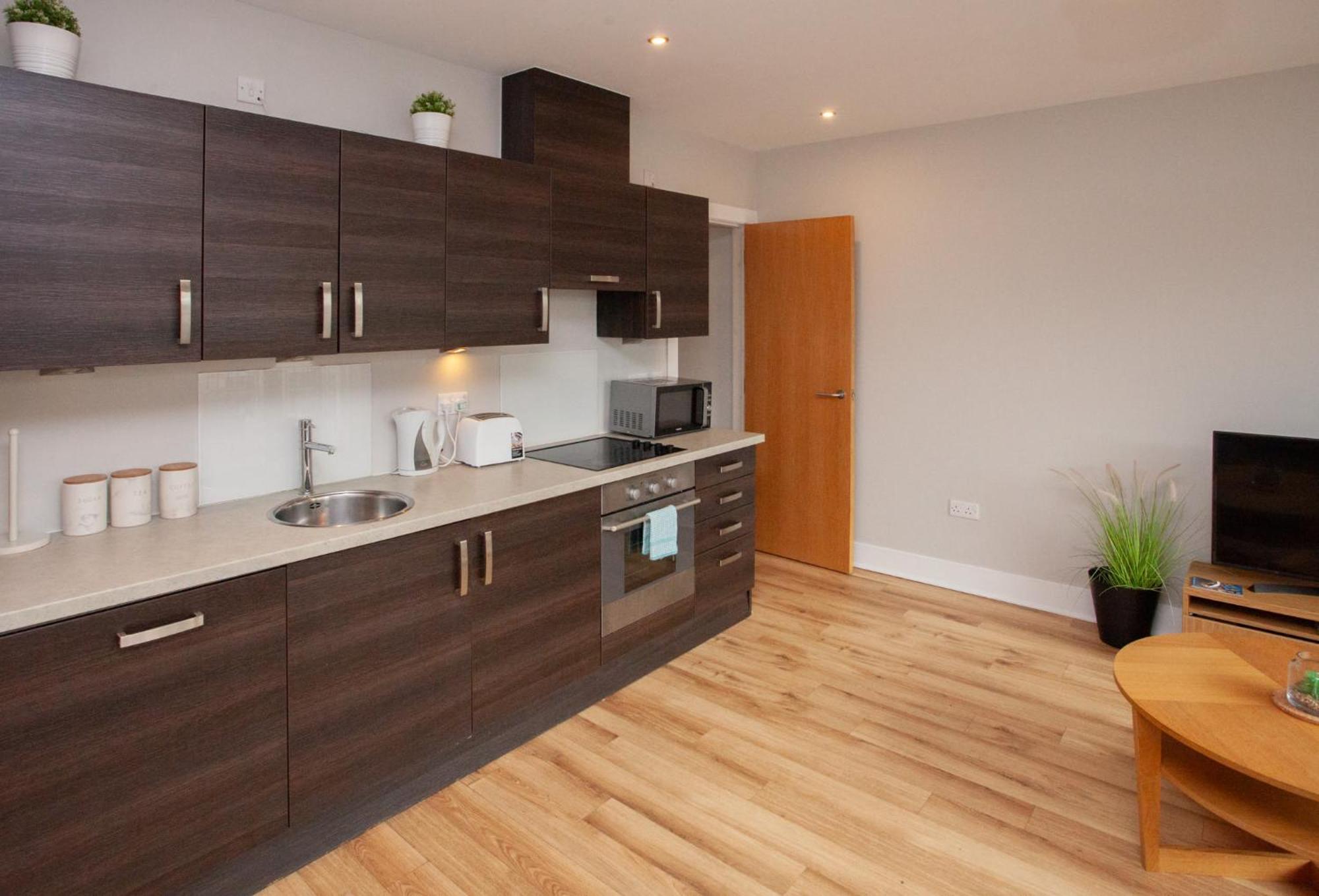1 Bedroom Flat In The Heart Of Merchant *