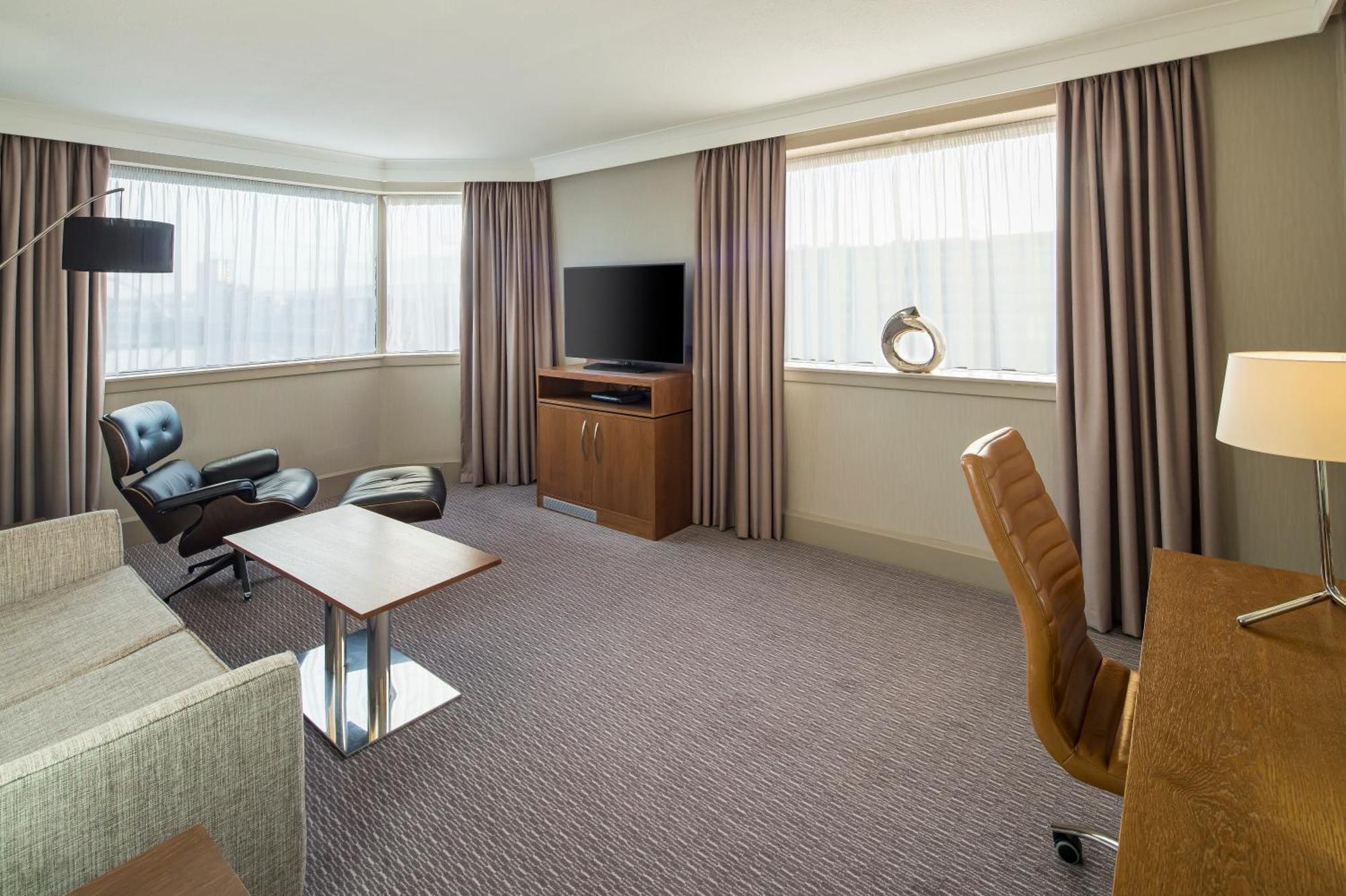 Crowne Plaza By Ihg