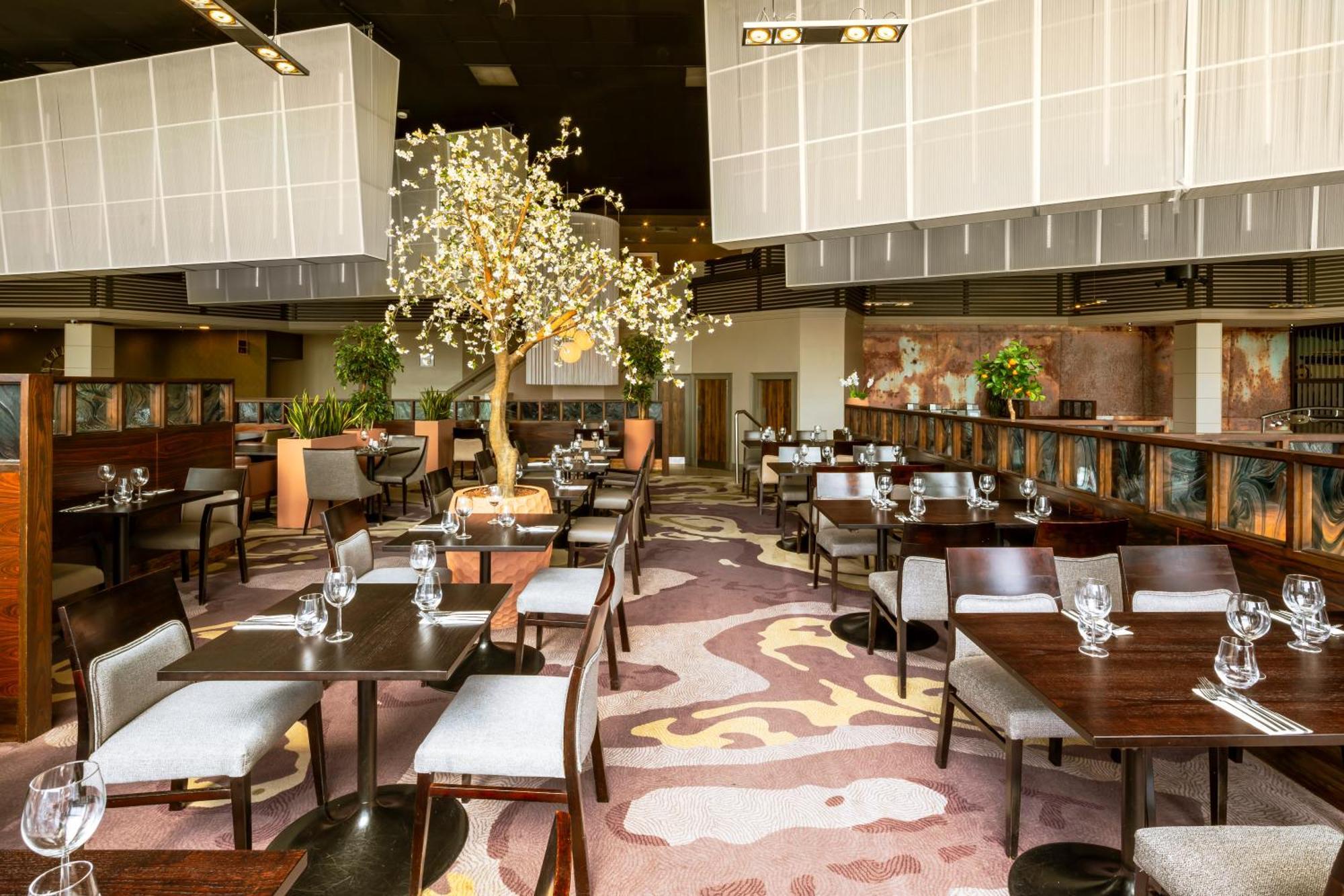 Hotel Crowne Plaza By Ihg 4*
