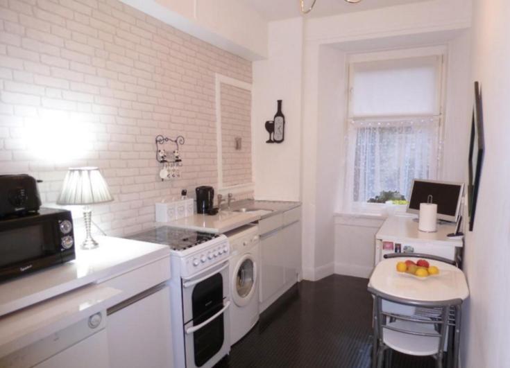 Private West End Guest house