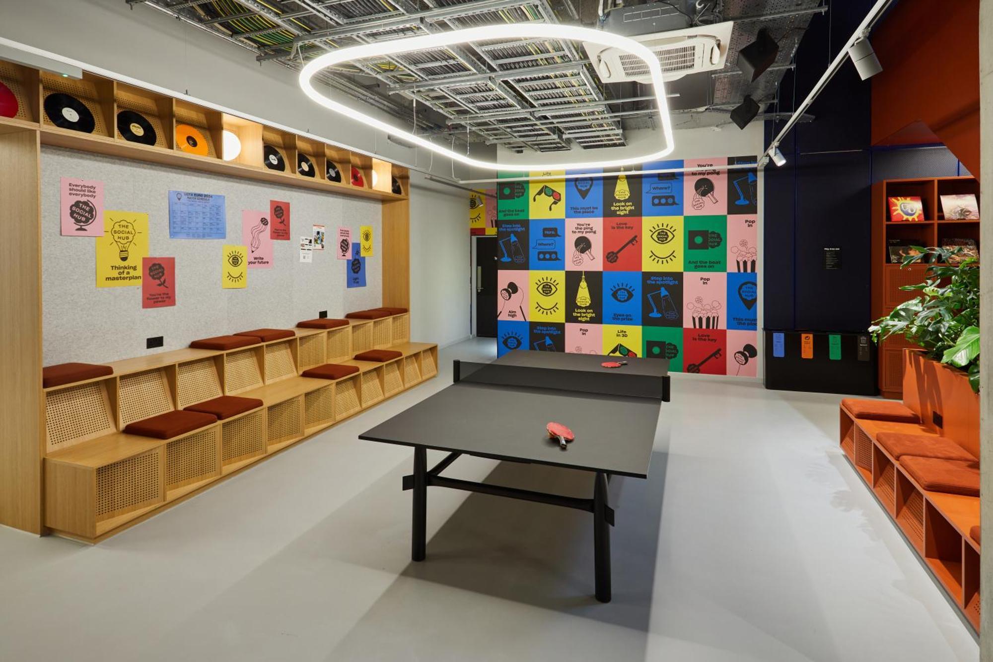 Hotel The Social Hub 4*