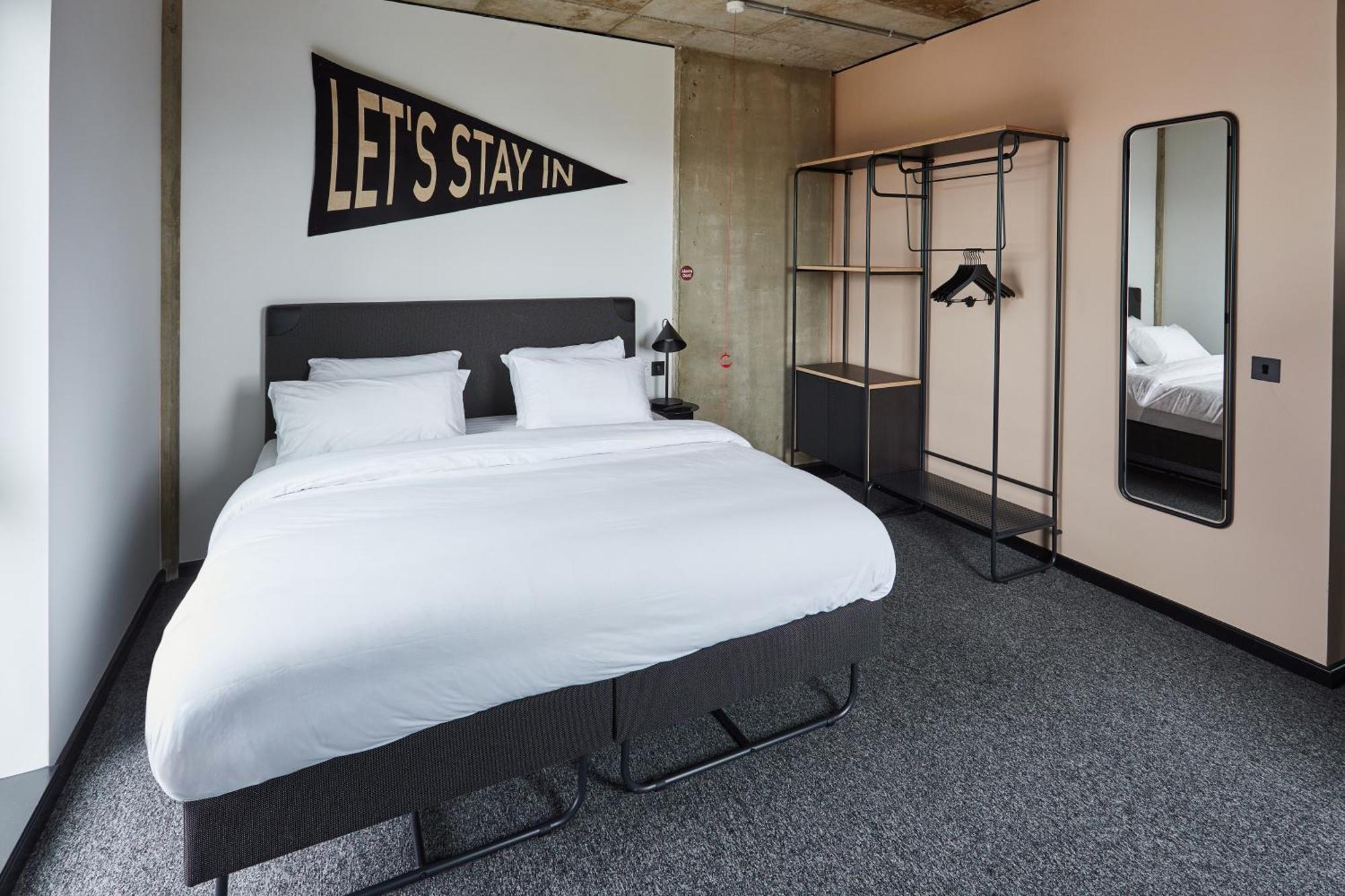The Social Hub 4*