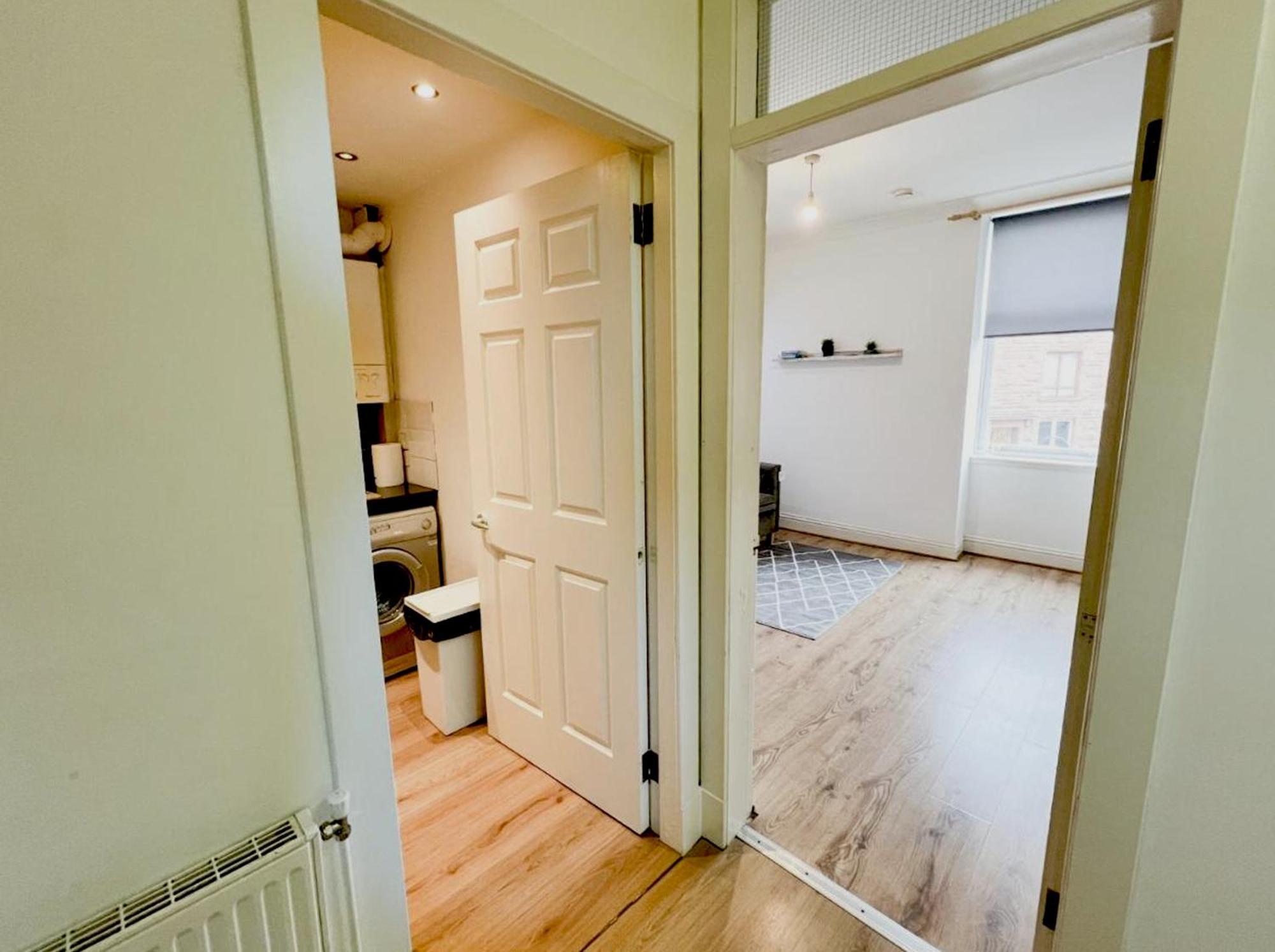 Chic Retreat In Ibrox *
