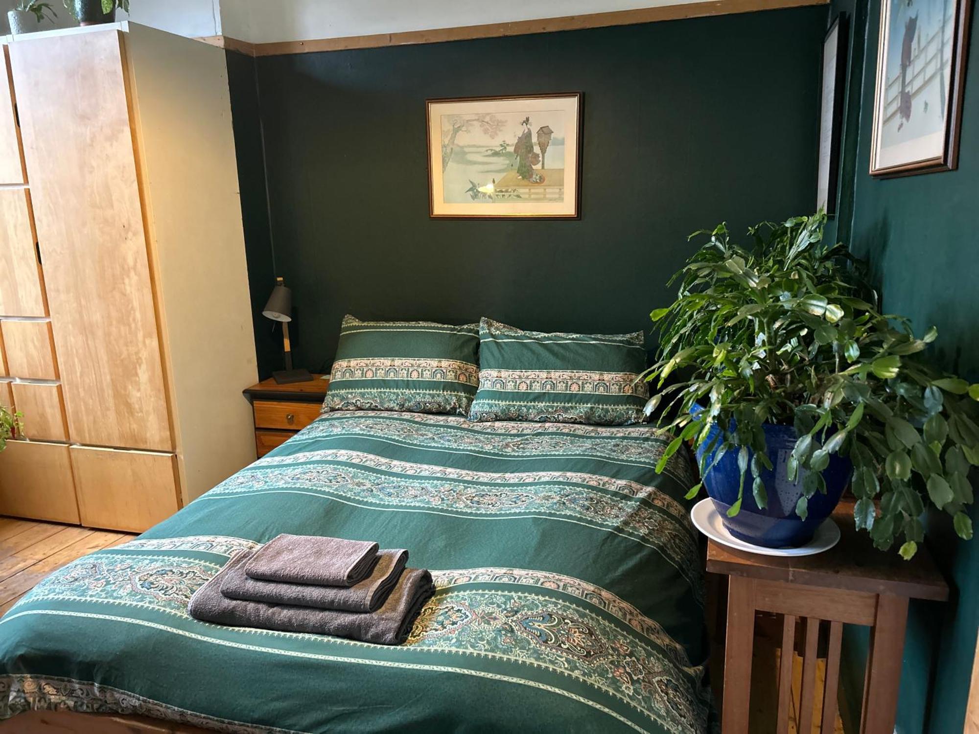 Large Cosy In G3 * Glasgow