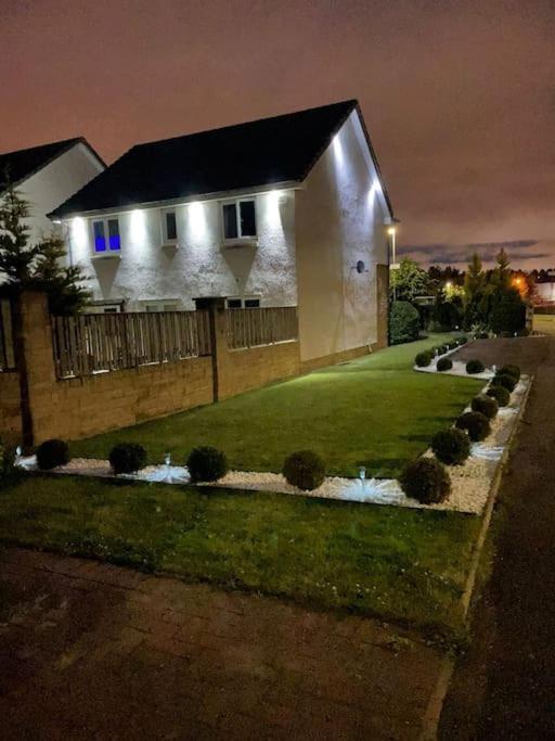 Entire 4 Bed Perfect Family In *