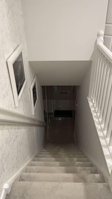 Entire 4 Bed Perfect Family In Villa