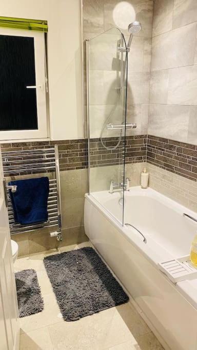 Entire 4 Bed Perfect Family In Villa