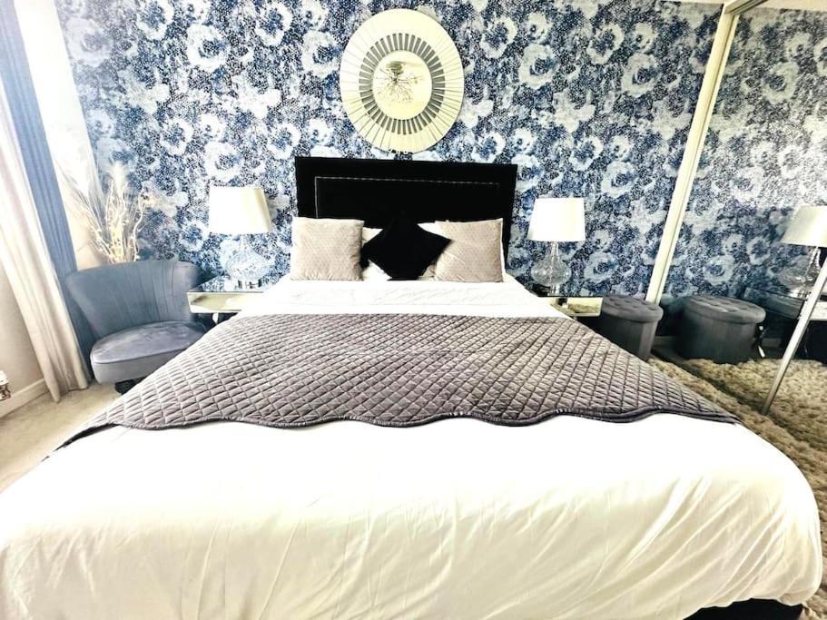 Entire 4 Bed Perfect Family In *