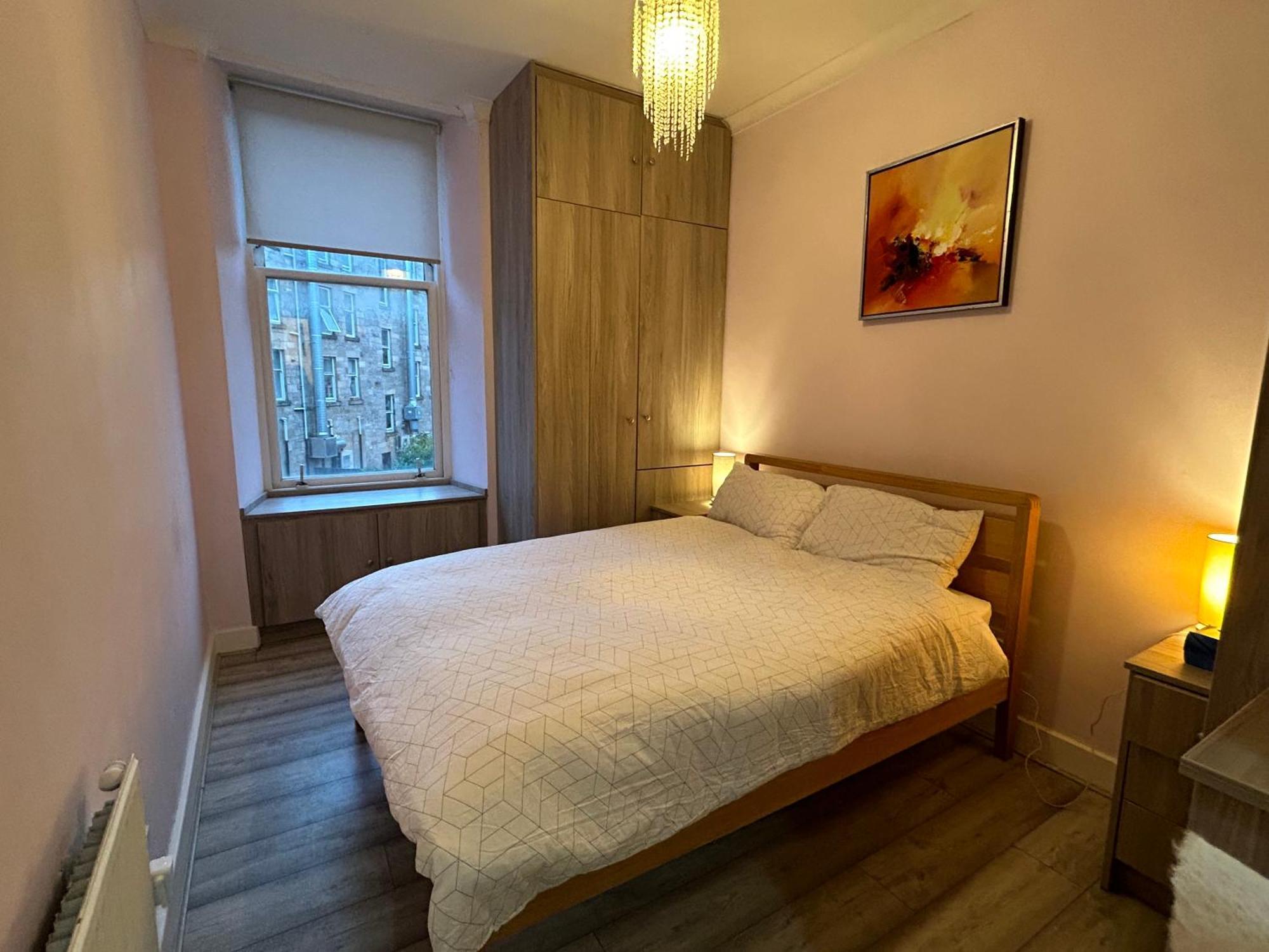 Apartment 2 Bedroom Near Sec, Hydro & Centre
