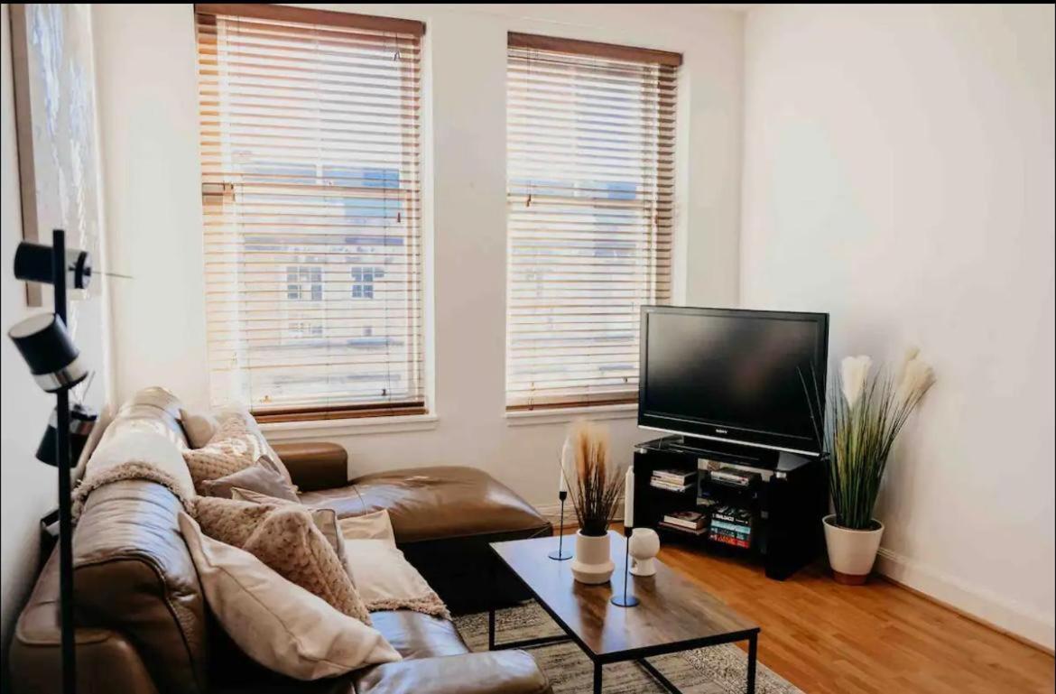 1 Bedroom Apartment *