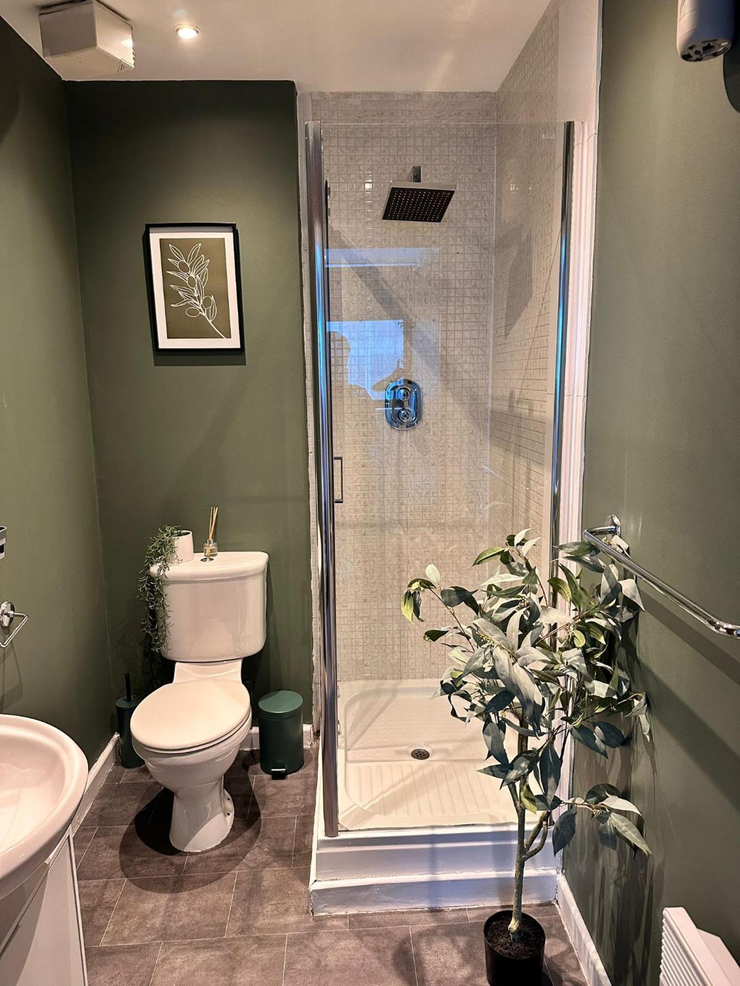 Stylish 2 Bed Retreat Glasgow