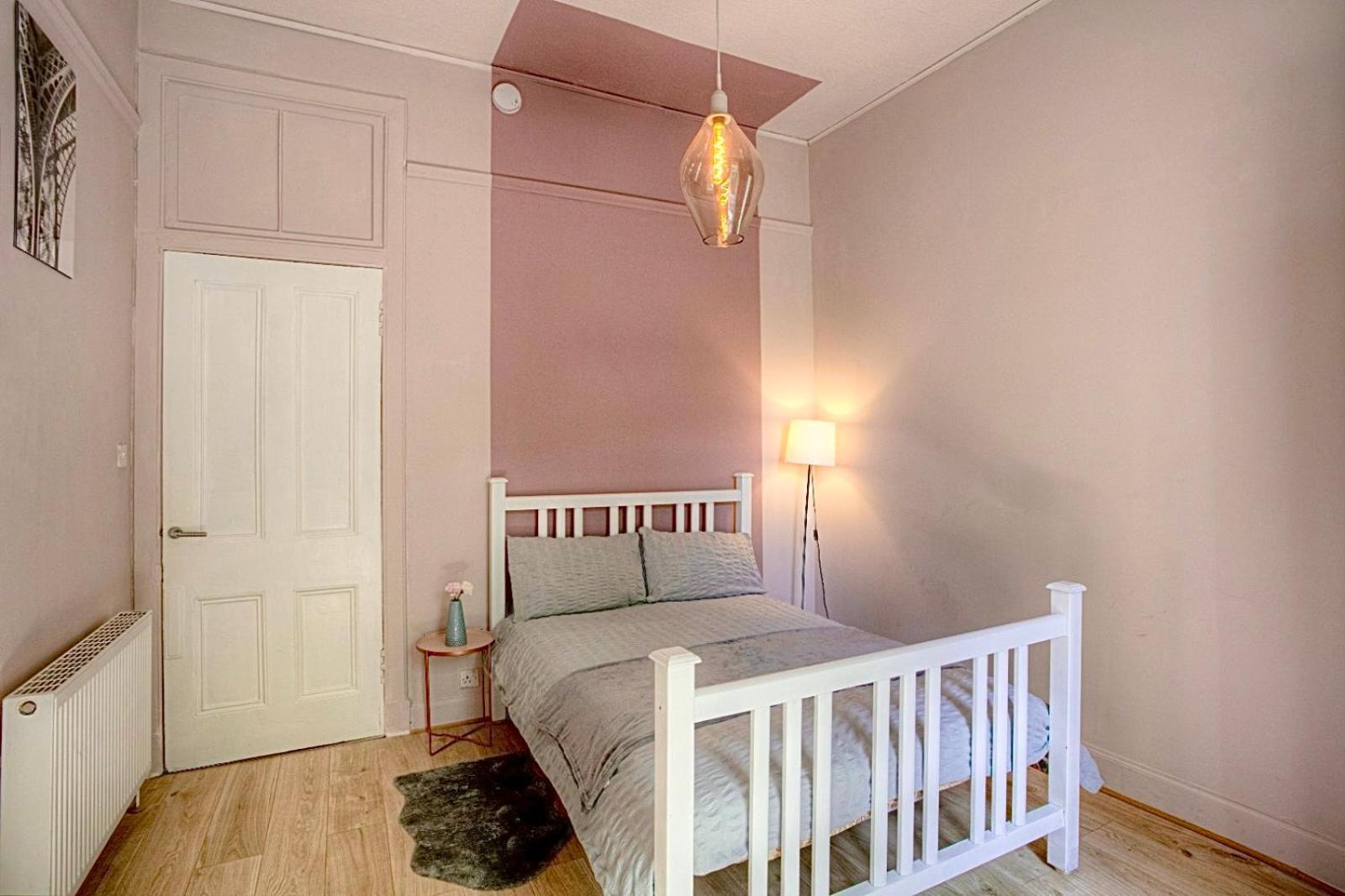 Charming 2 Bed In The Heart Of The West End Glasgow