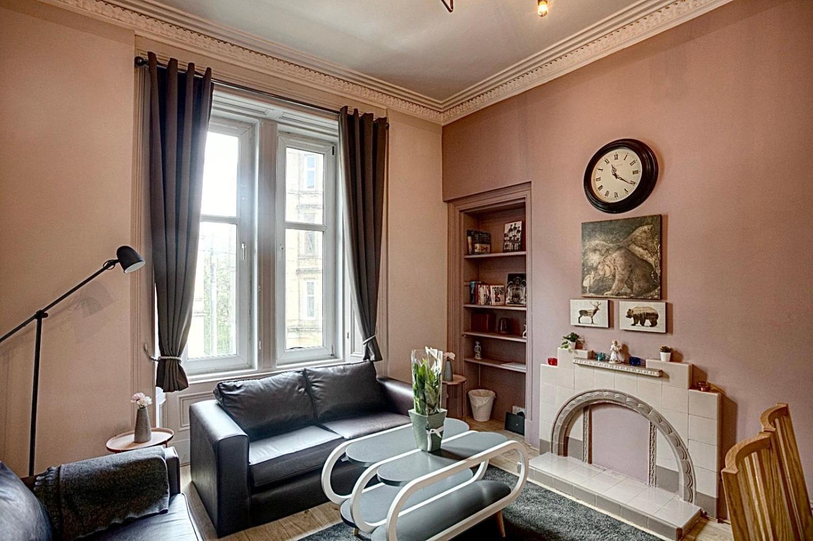 Charming 2 Bed In The Heart Of The West End *