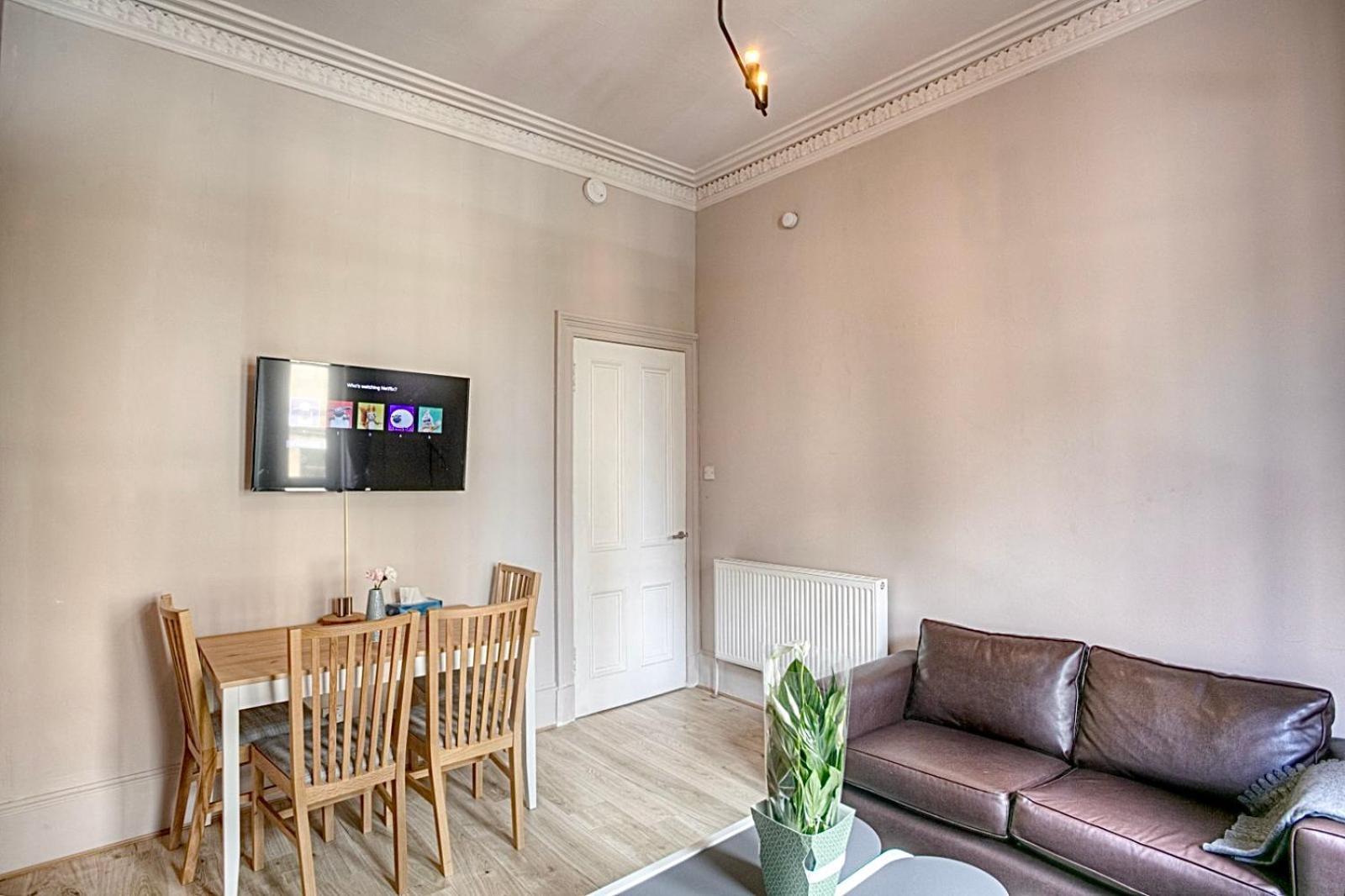 Charming 2 Bed In The Heart Of The West End