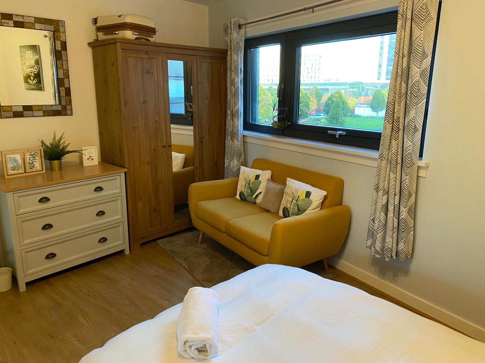 Metropolitan Nest - Easy Walk To Hydro & Secc Center *