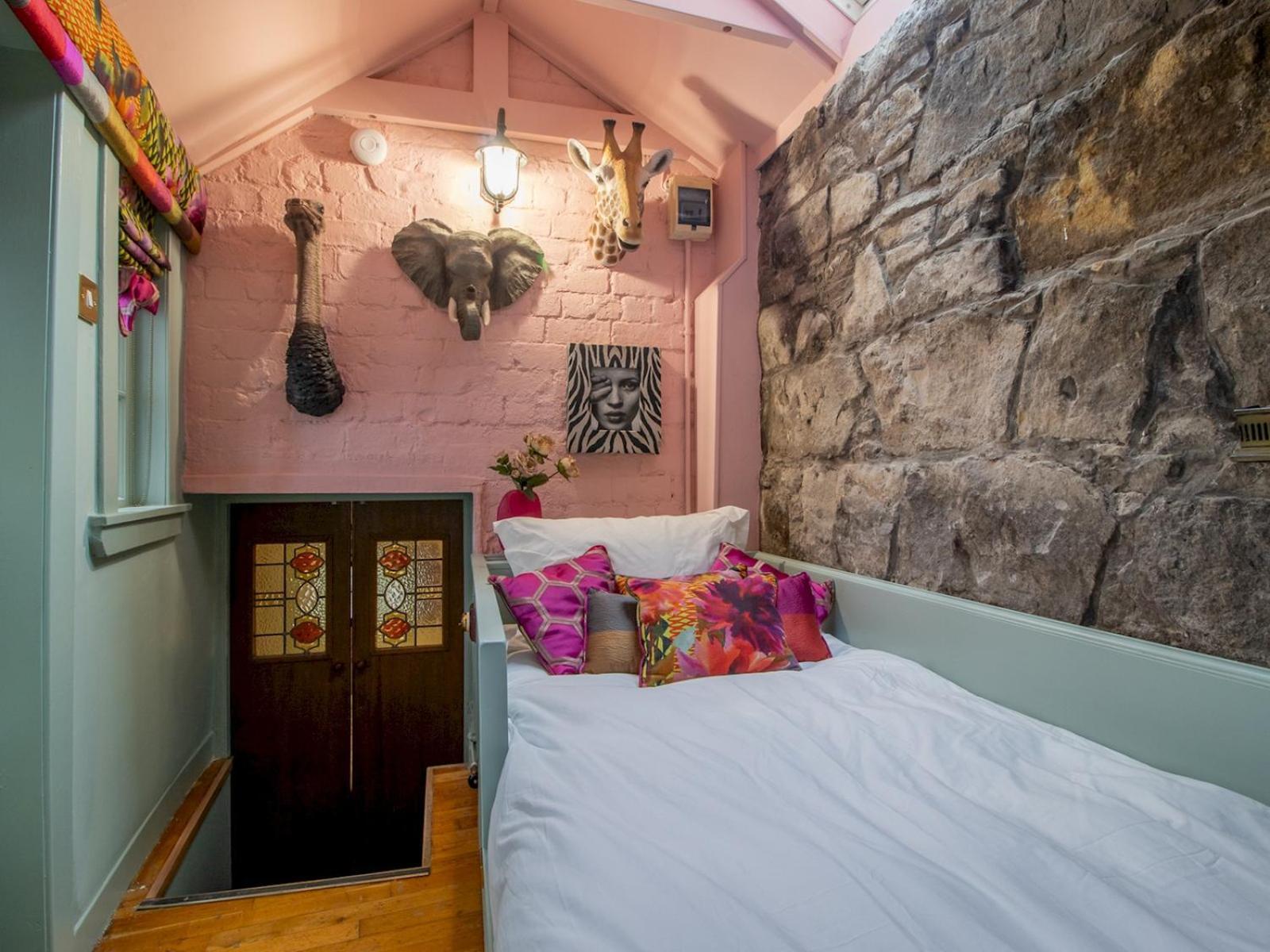 Pass The Keys Magical Mews Hideaway: Quirky Experience *