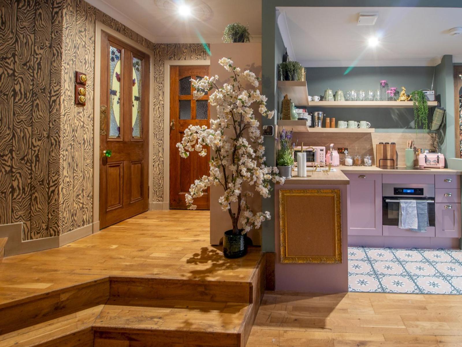 Holiday home Pass The Keys Magical Mews Hideaway: Quirky Experience
