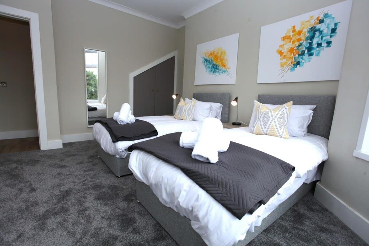 Three Bedroom Upper Flat In Jordanhill Apartment Glasgow