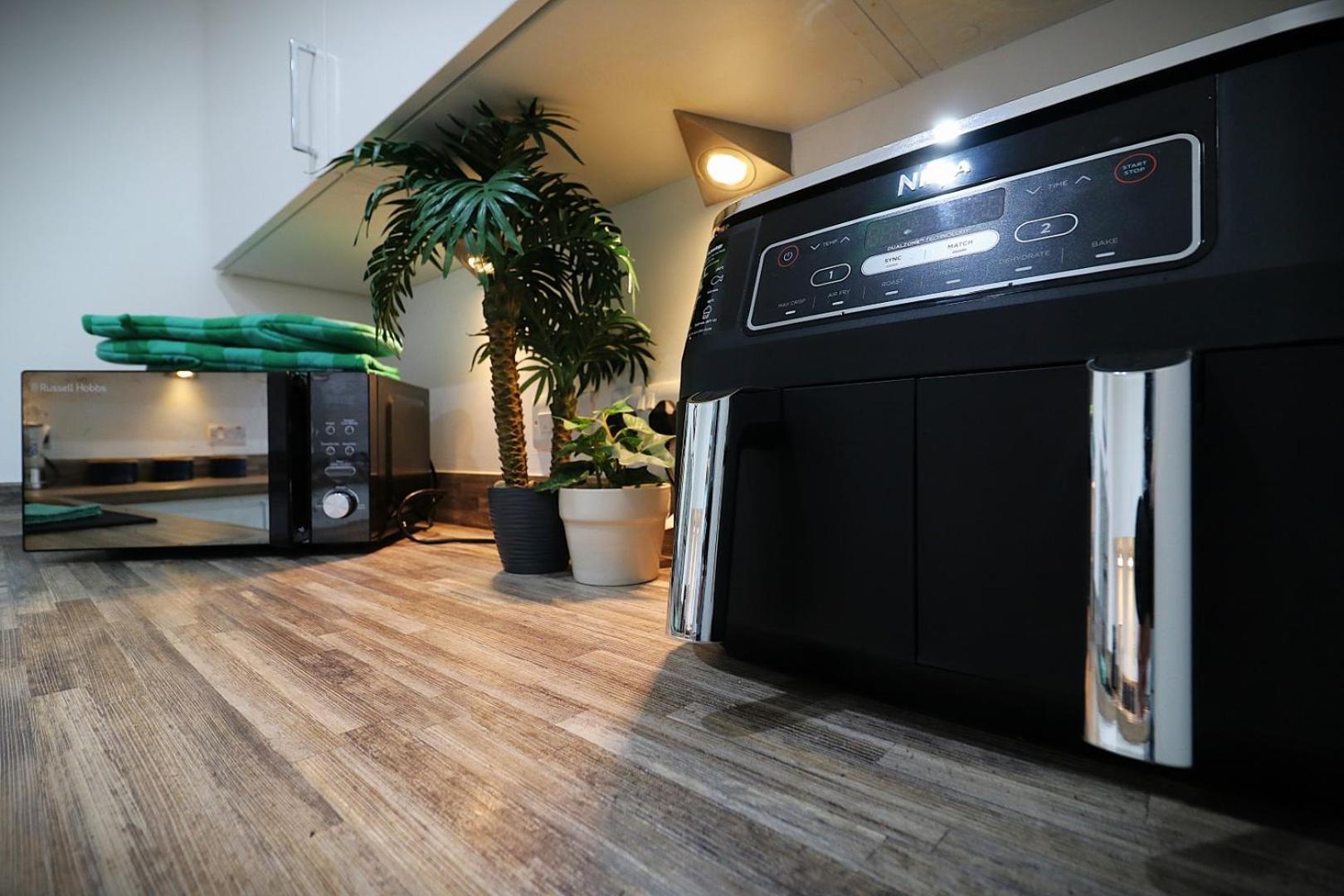 Signature - Norfolk House Apartment