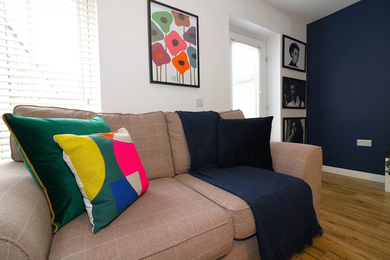 Signature - Norfolk House Apartment