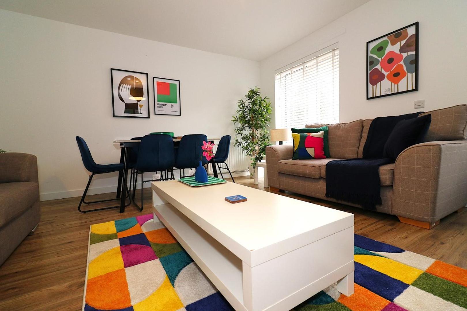 Signature - Norfolk House Apartment *