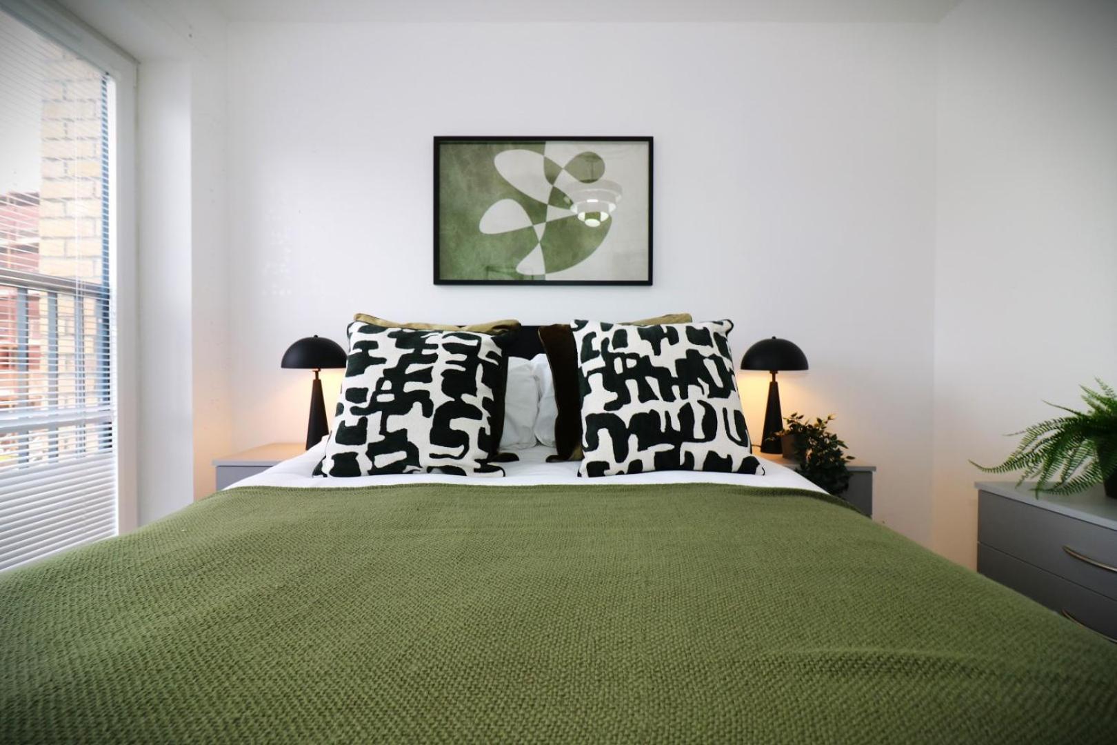 Signature - Norfolk House Apartment *