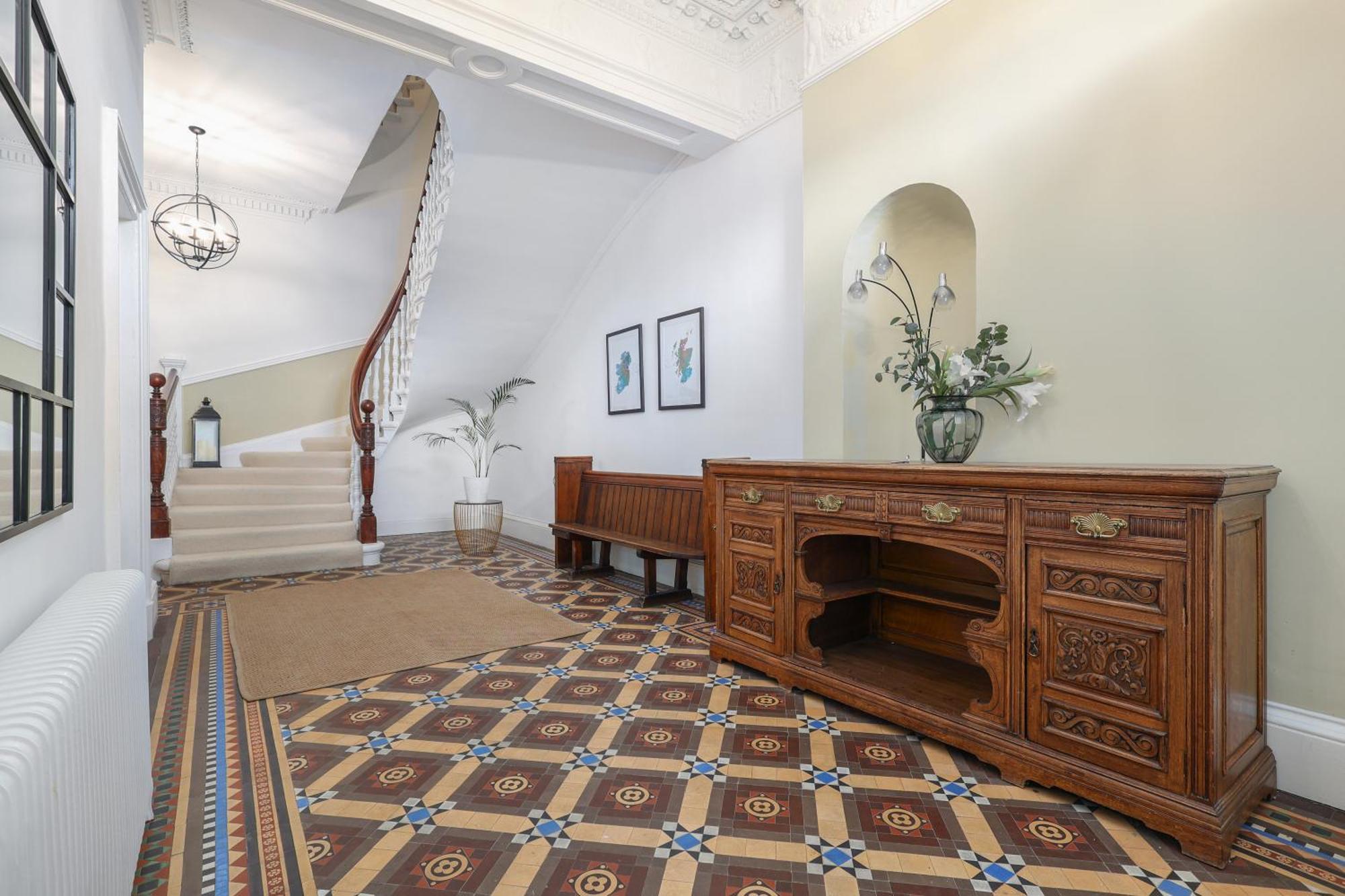 Extravagant 6 Bed Victorian Townhouse With Hot Tub Villa Glasgow