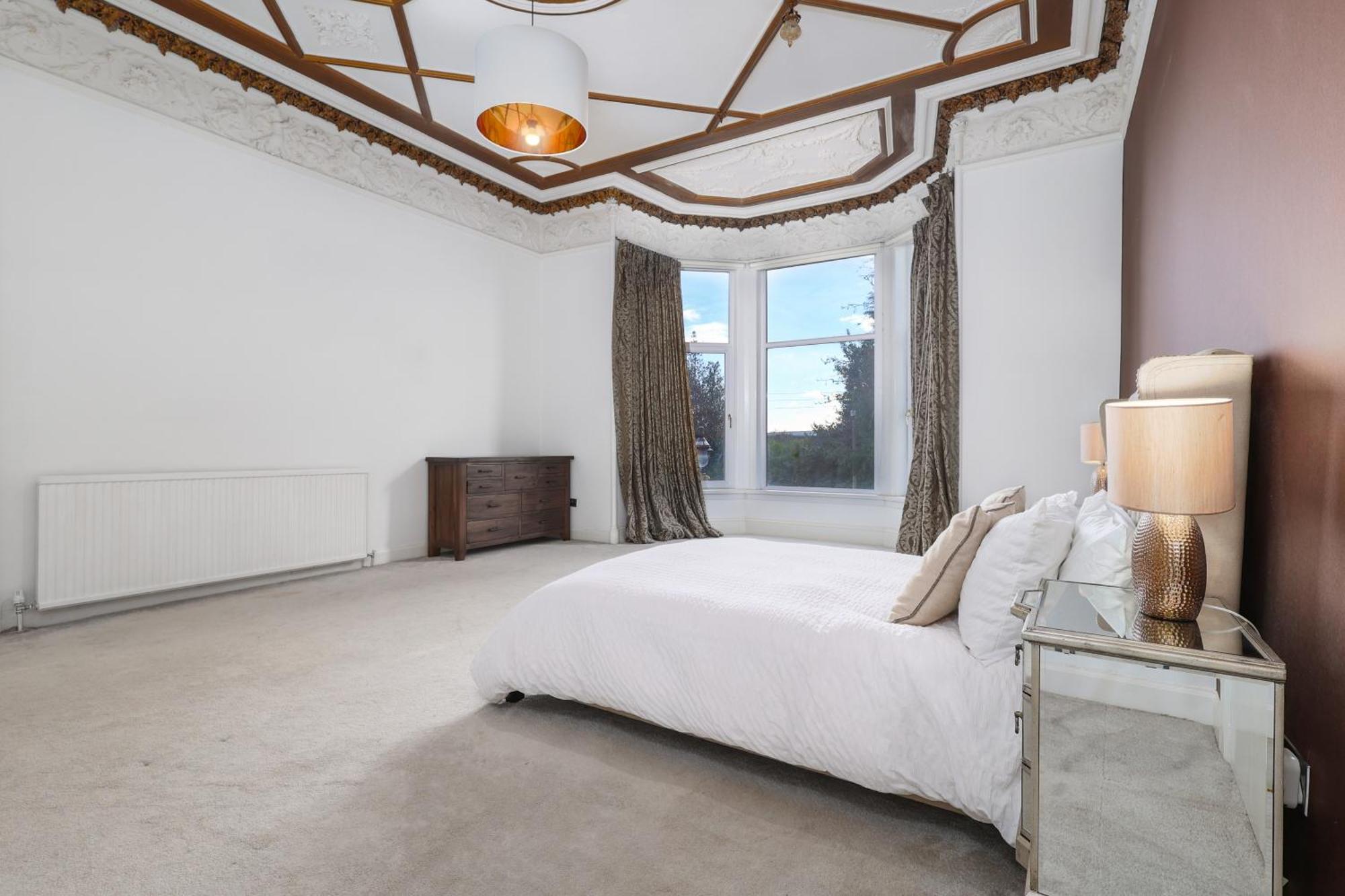 Extravagant 6 Bed Victorian Townhouse With Hot Tub Villa Glasgow