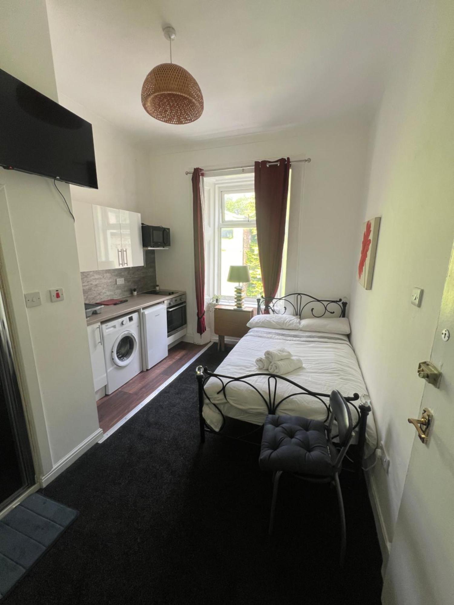 Aparthotel North-west Glasgow