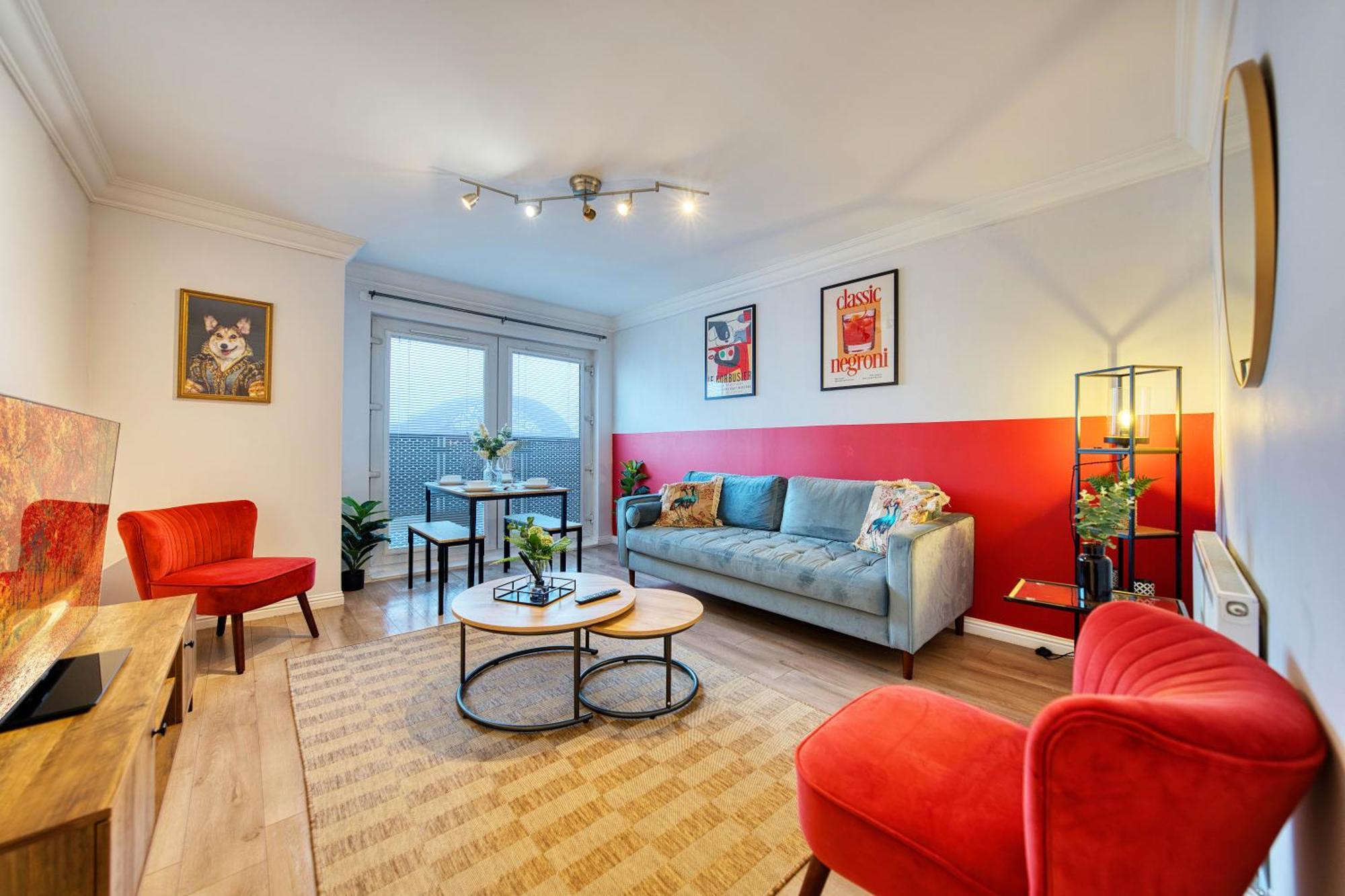 Modern 2 Bed Flat With Free Parking Glasgow
