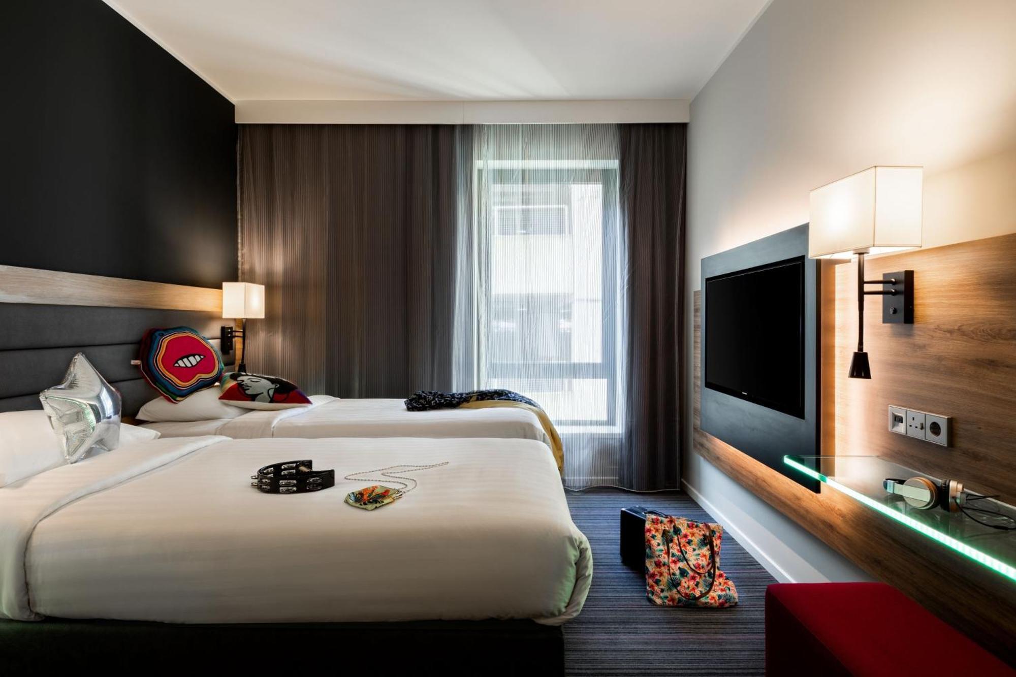 Moxy Sec Glasgow