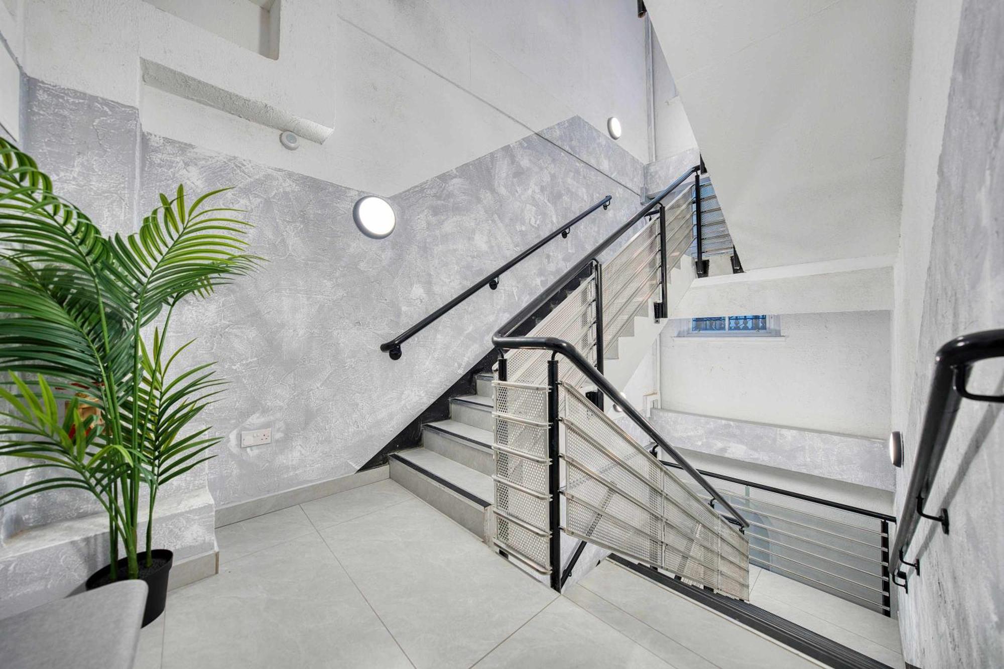 Apartment Stunning Station 2 Bed B4 *