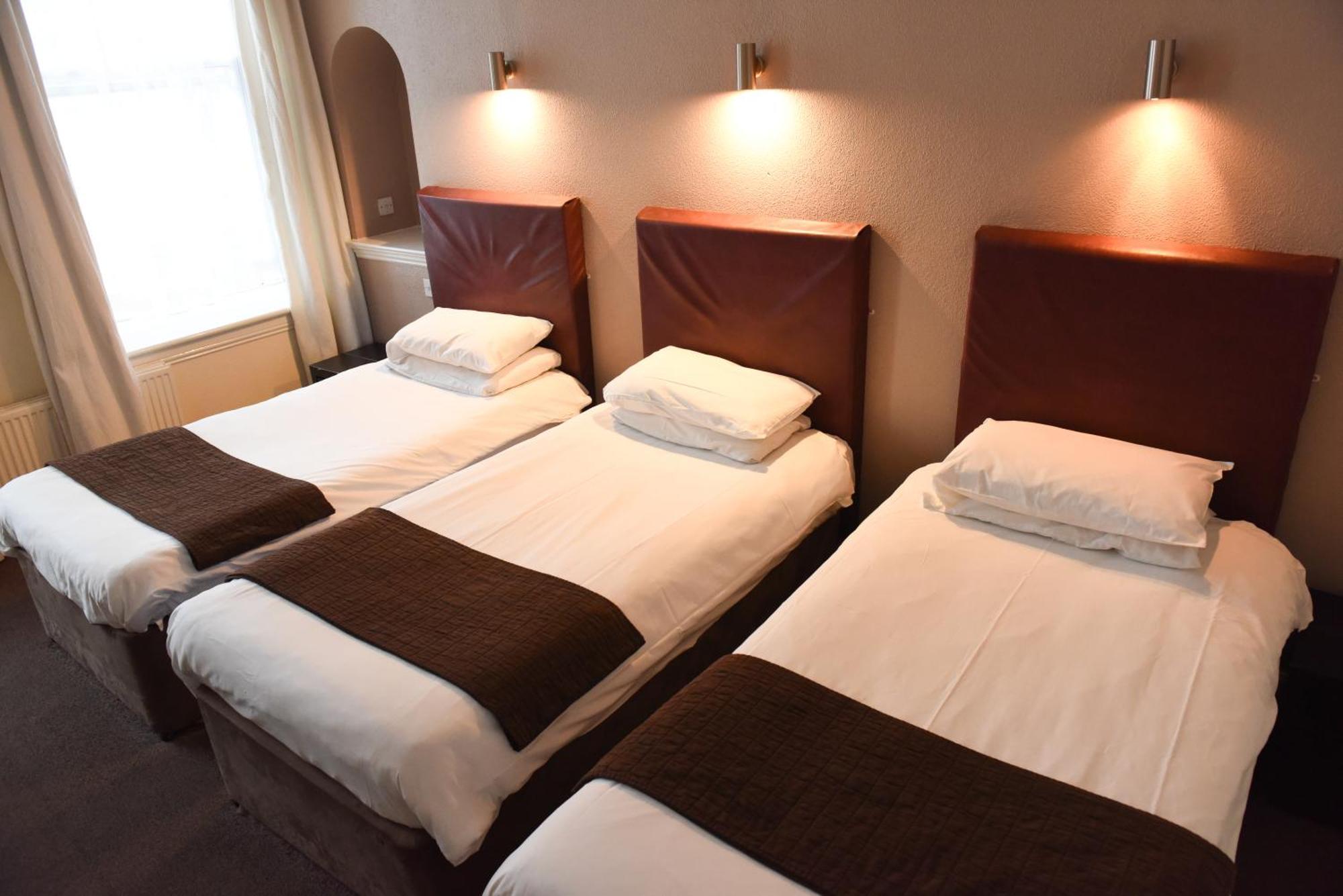 Sandyford Hotel 3*