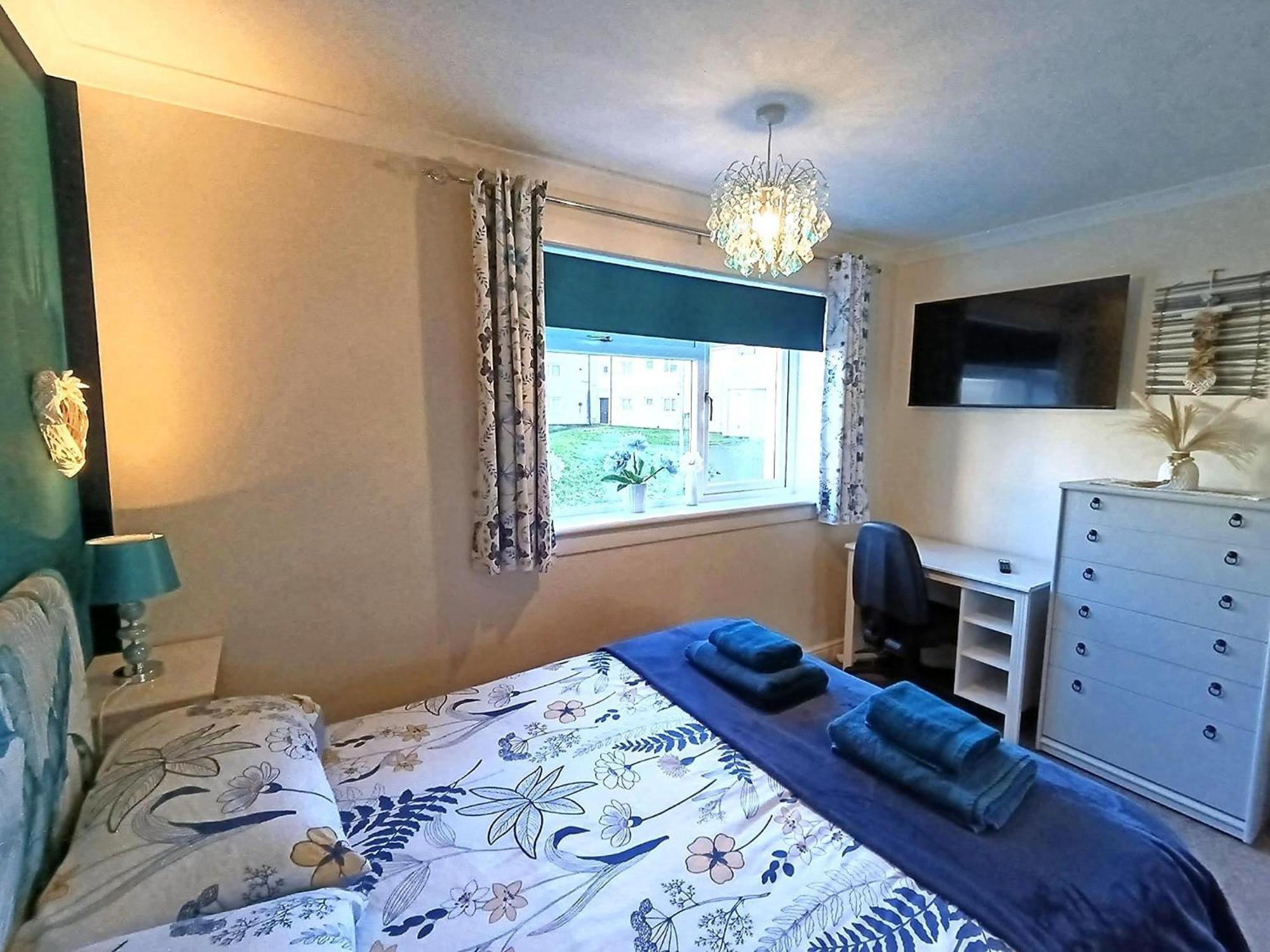 Double In Riverside - C Glasgow