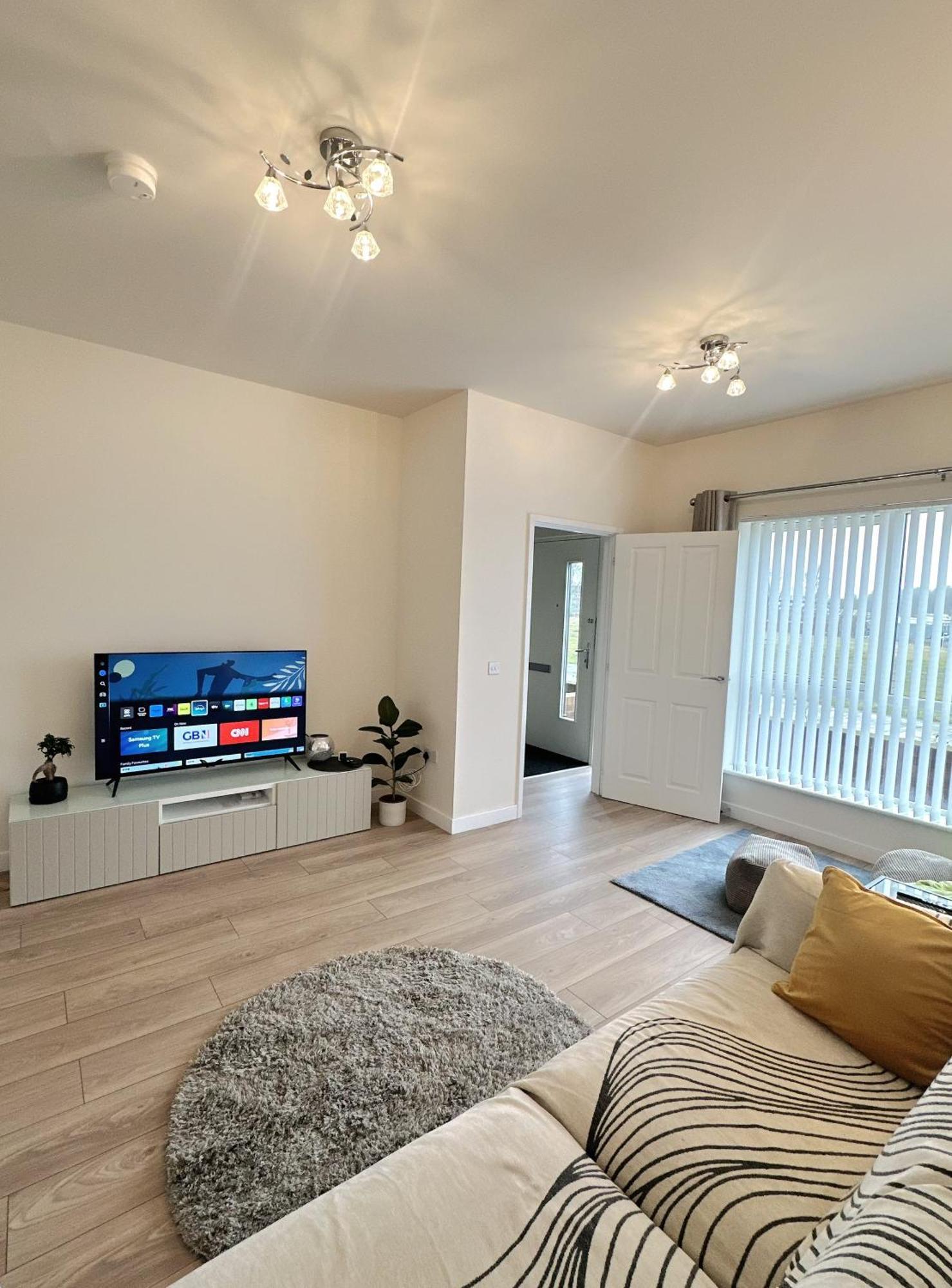 Holiday home Wee Townhouse, 3 Beds With Free Parking, Wifi & Ethernet Connection