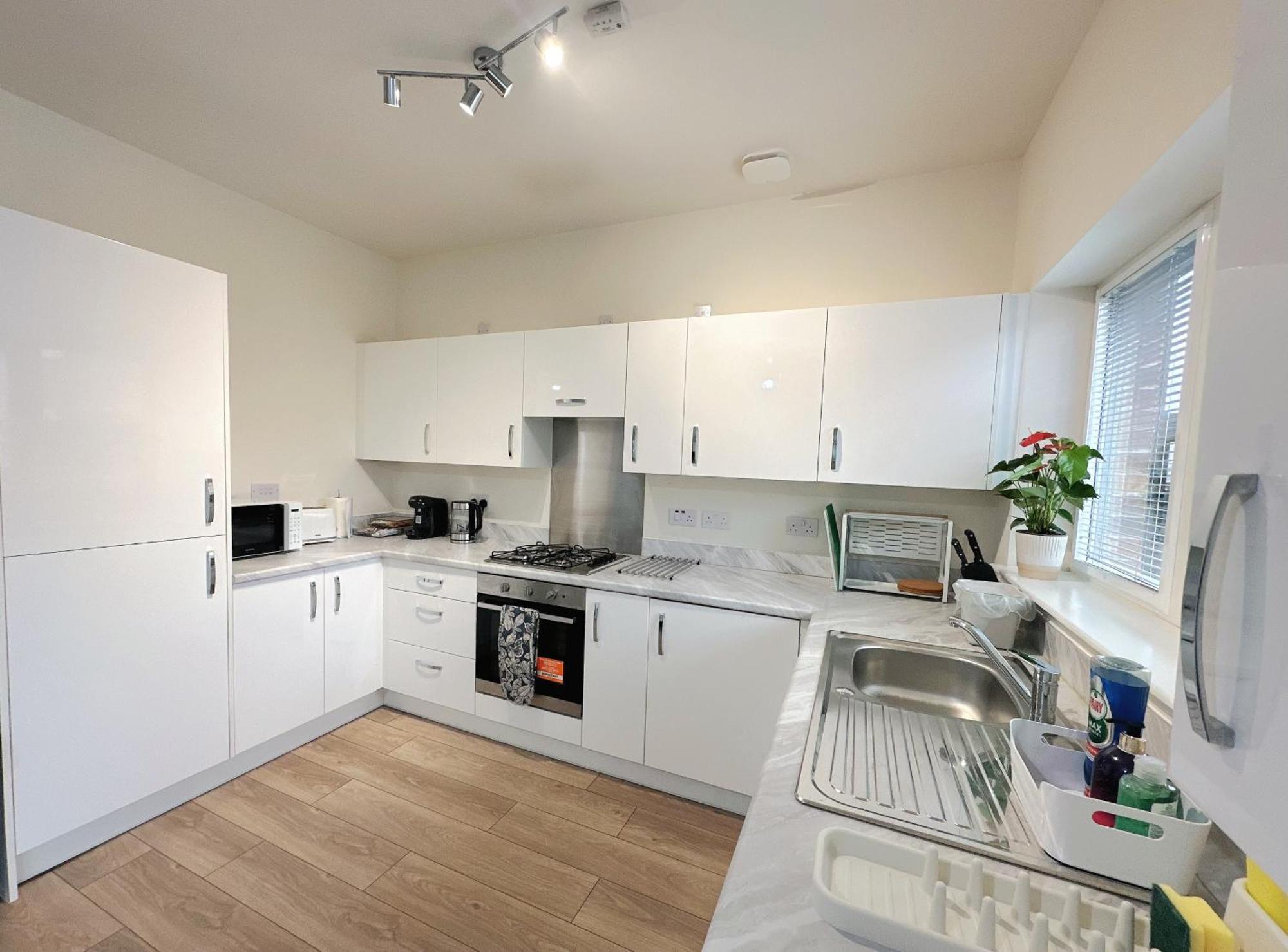 Holiday home Wee Townhouse, 3 Beds With Free Parking, Wifi & Ethernet Connection Glasgow