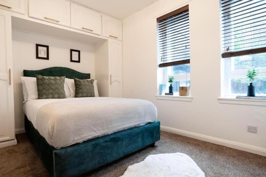 Cosy Finnieston - Private Access & Freeparking Villa *