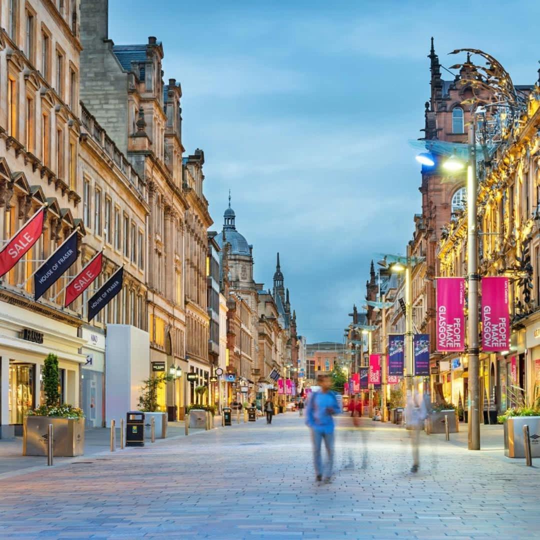 Angel Mews In Heart Of West End Glasgow