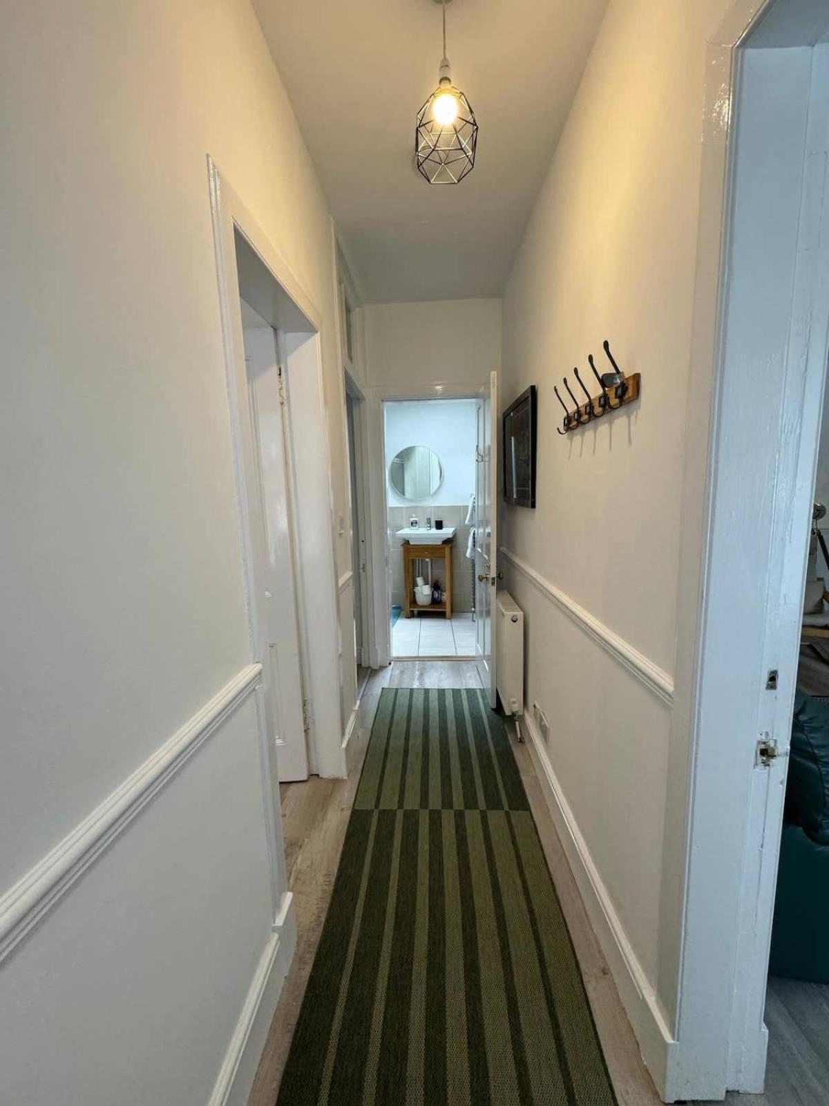 Holiday home Angel Mews In Heart Of West End Glasgow