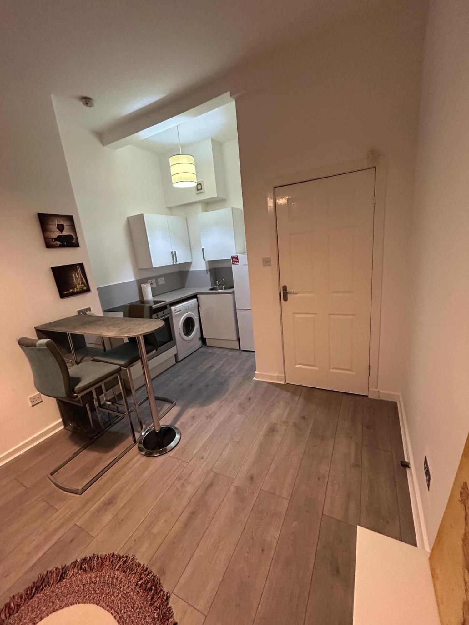 Govan 1 Bedroom