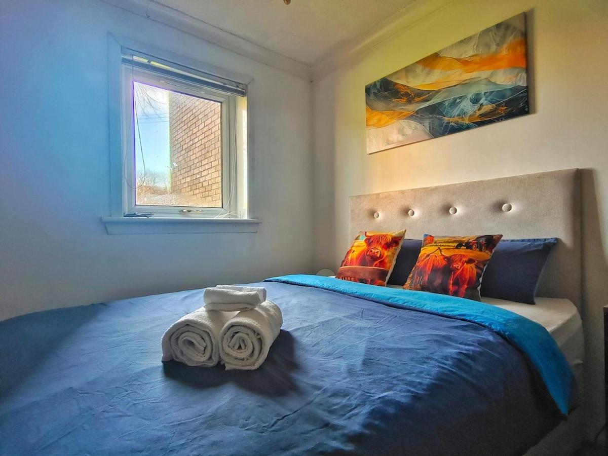 Free Parking 2-bedroom House In Apartment Glasgow