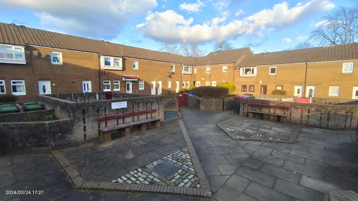 Apartment Free Parking 2-bedroom House In Glasgow