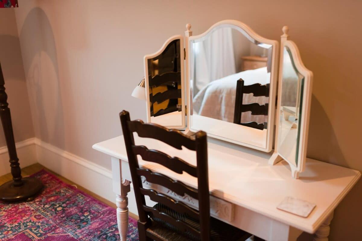 Apartment Elegant West End Flat In