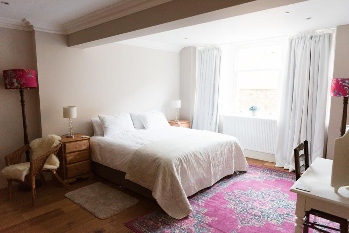 Apartment Elegant West End Flat In *