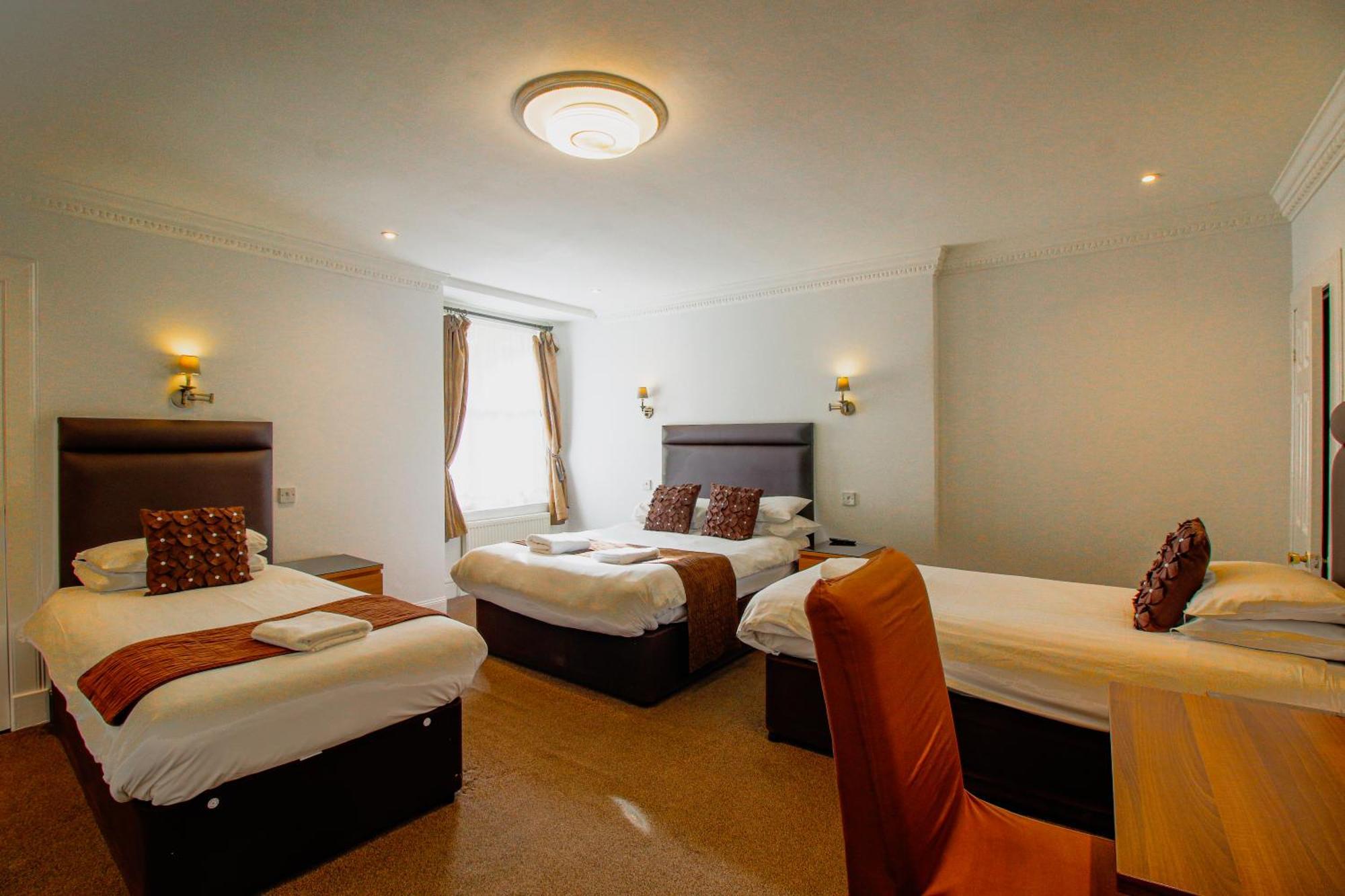 Sandyford Hotel 3*