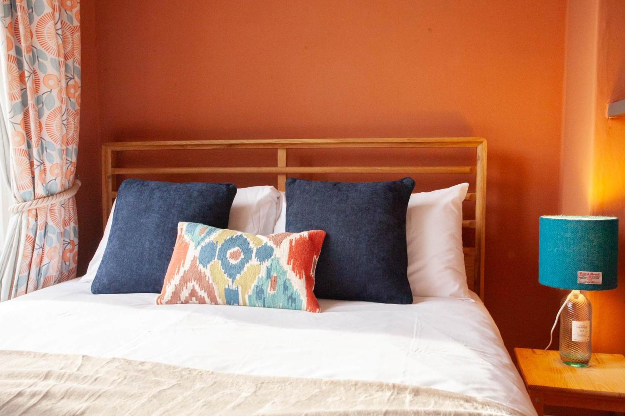 Newly Renovated Flat In Trendy Finnieston *